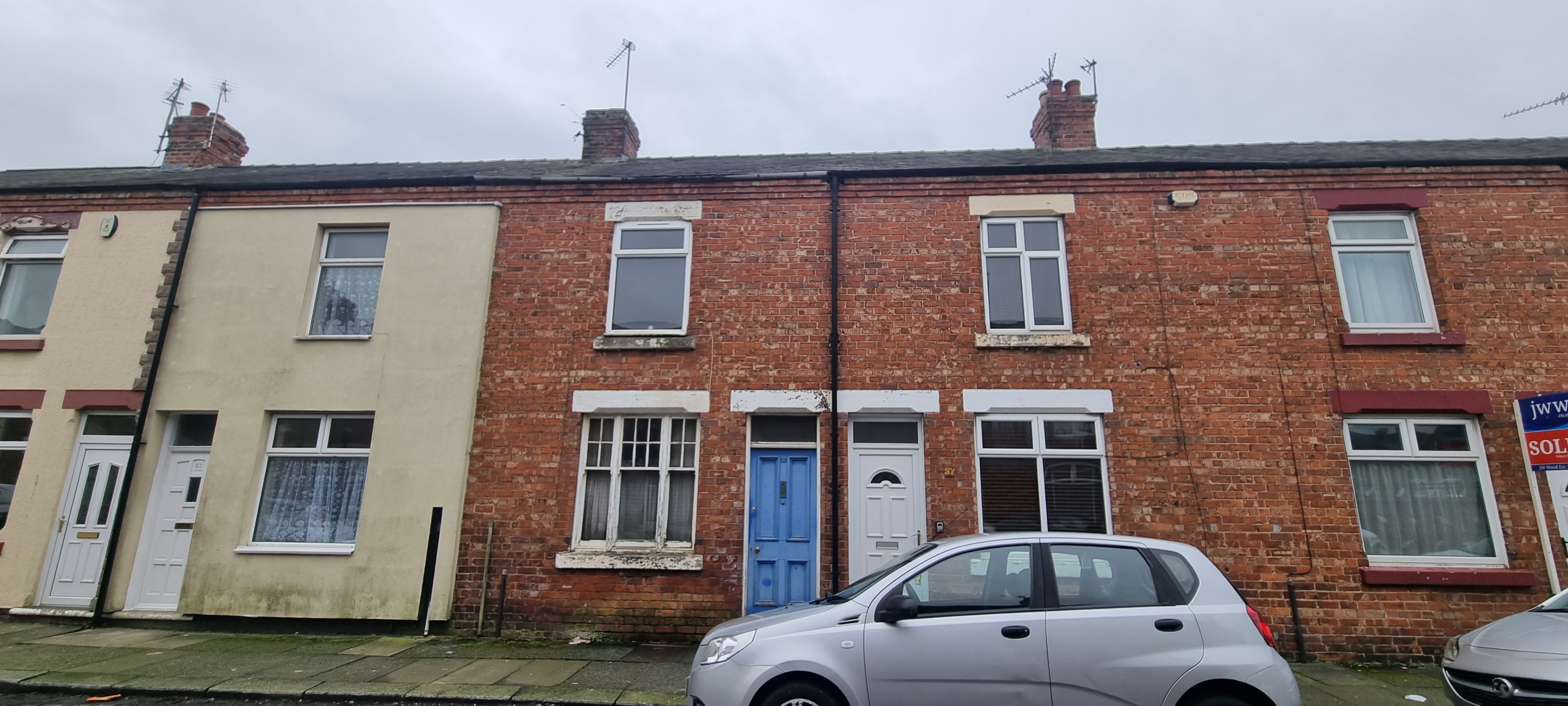  Terraced House For Sale
