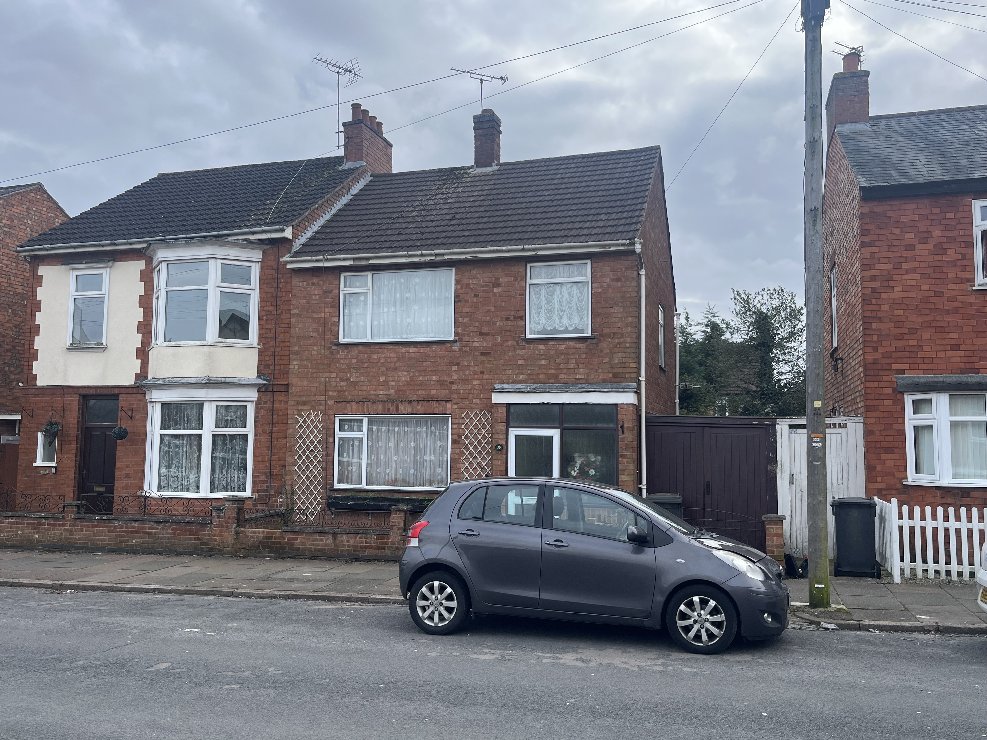  Semi-detached house For Sale