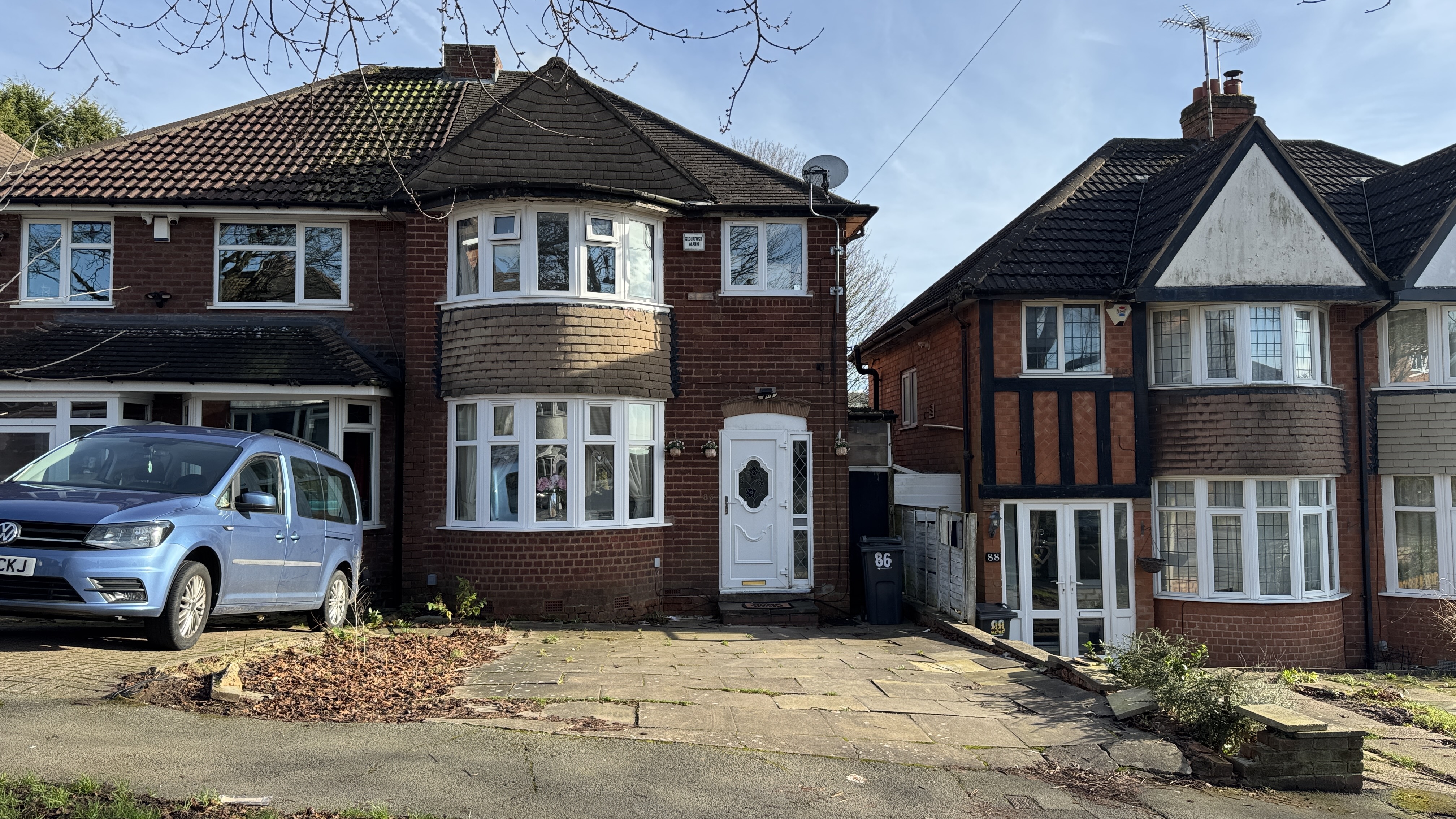  Semi-detached house For Sale