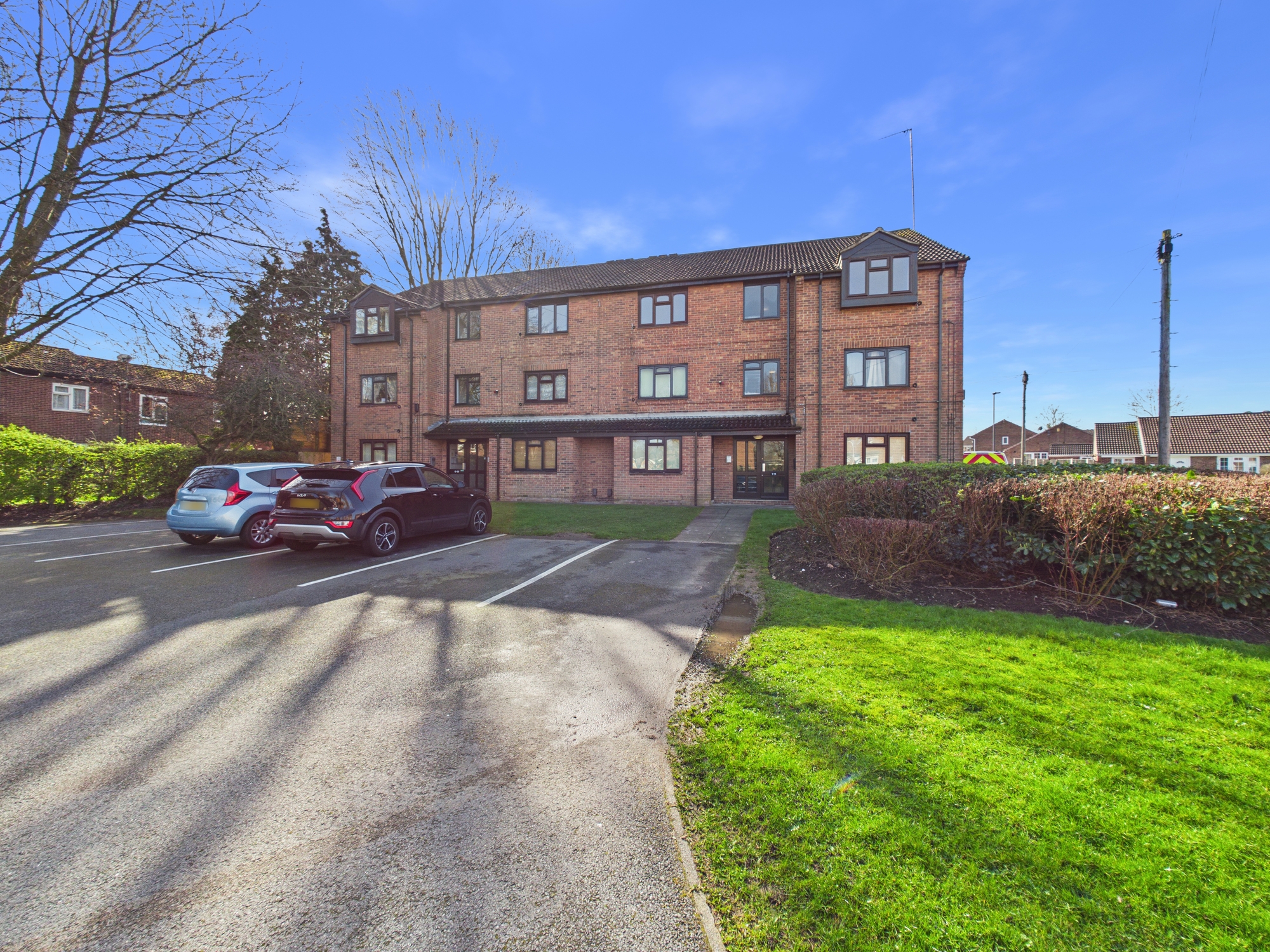  Flat For Sale