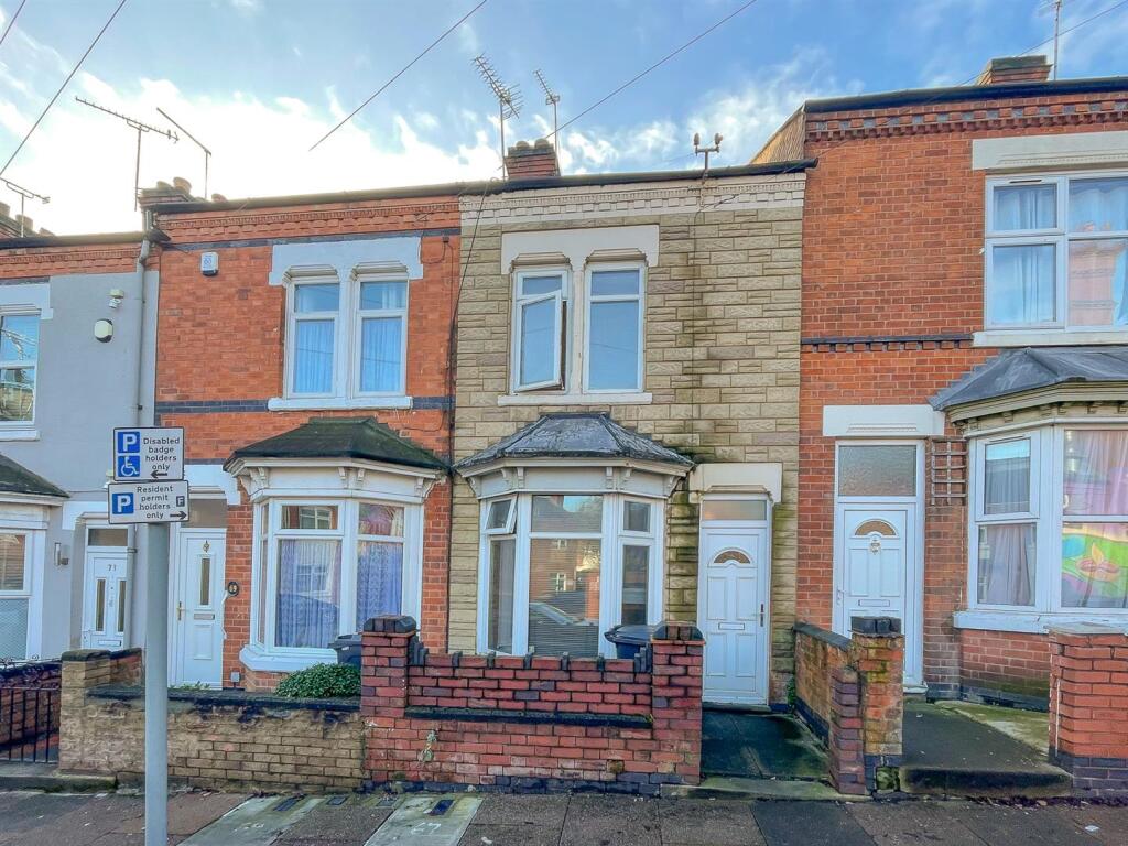  Terraced House For Sale