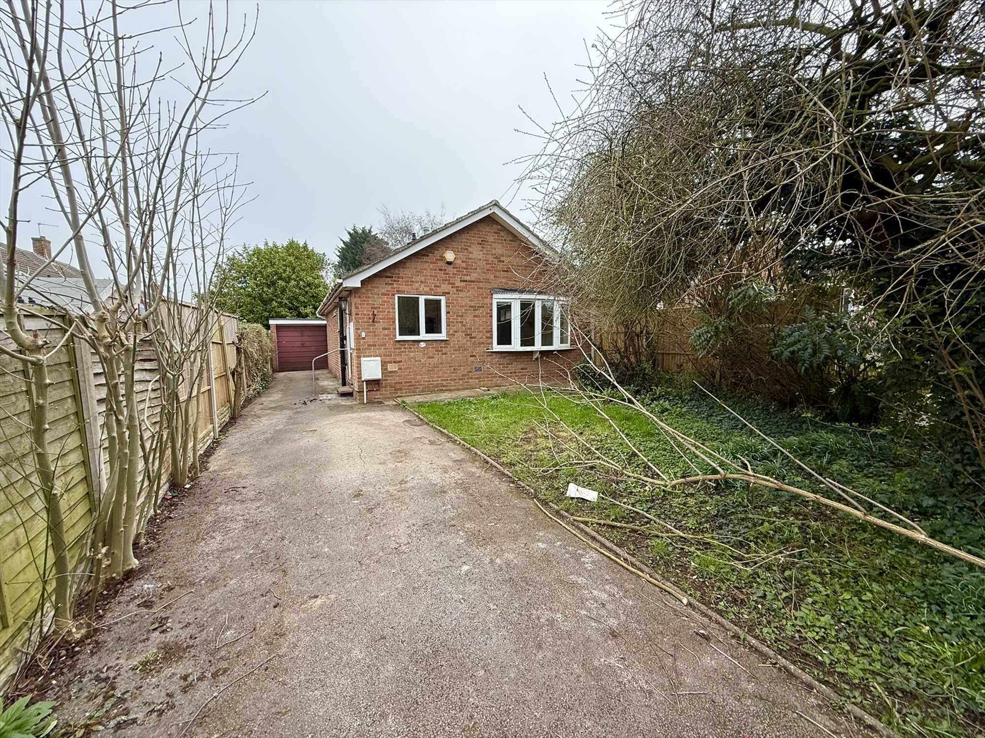  Detached bungalow For Sale