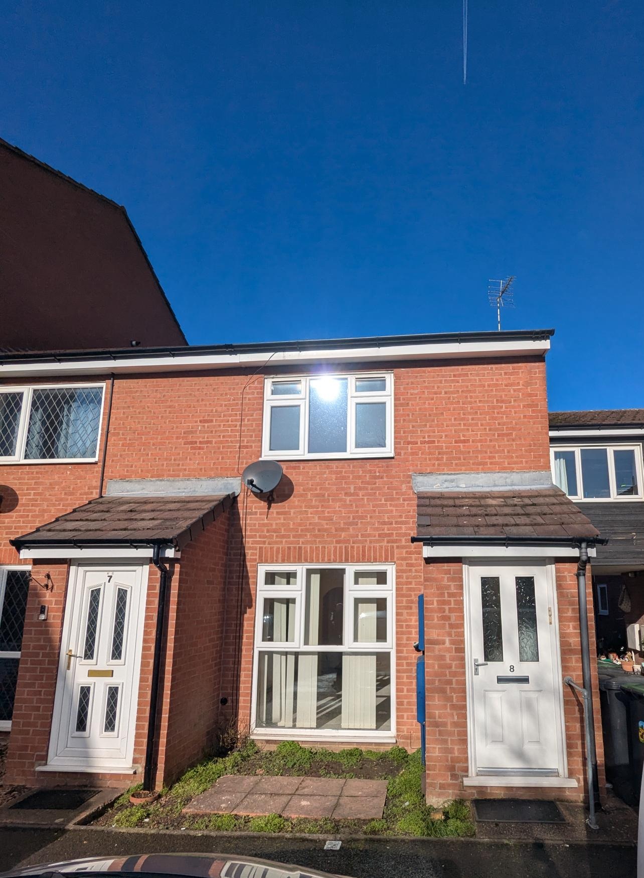  Terraced House For Sale
