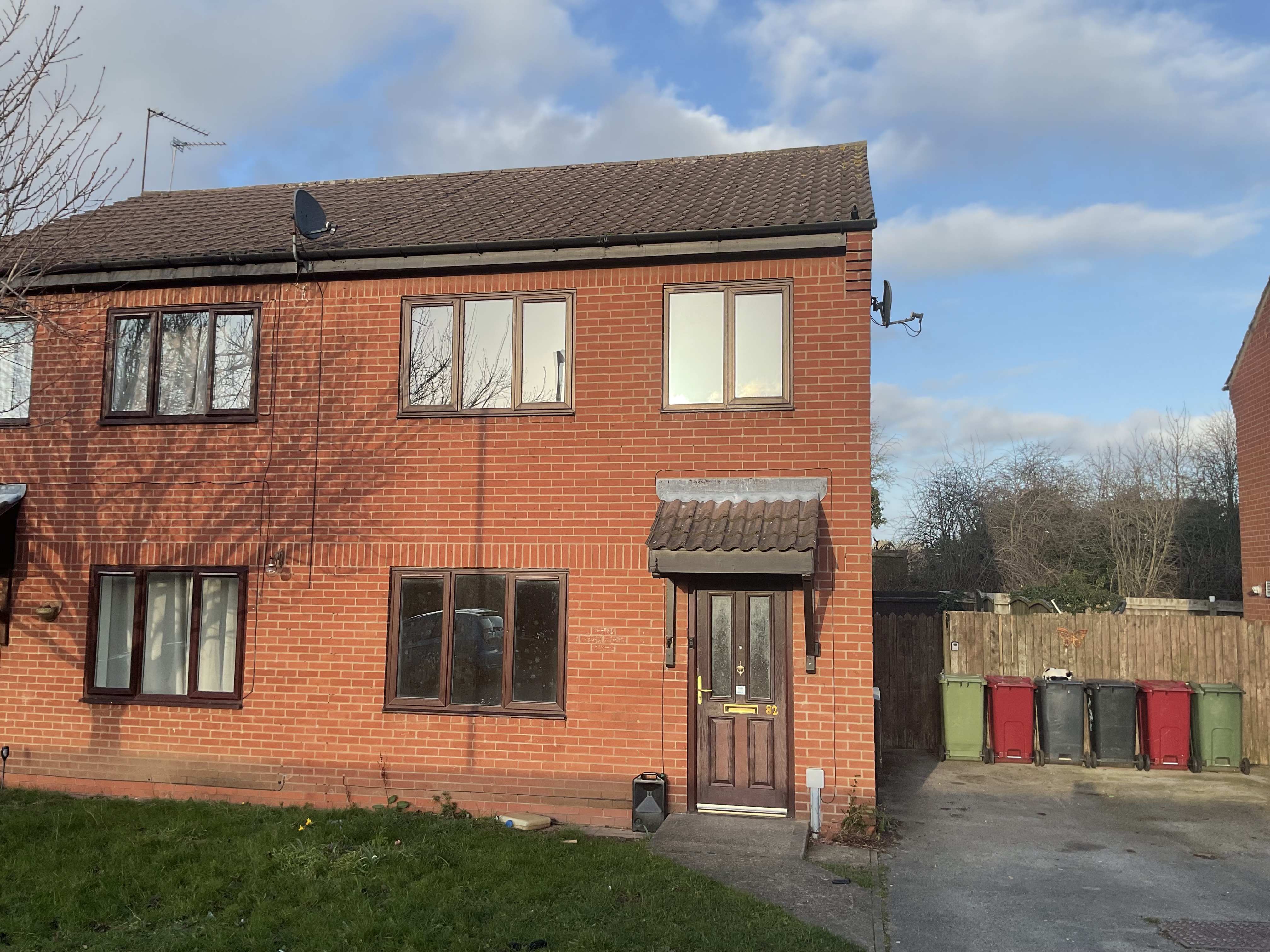  Detached bungalow For Sale