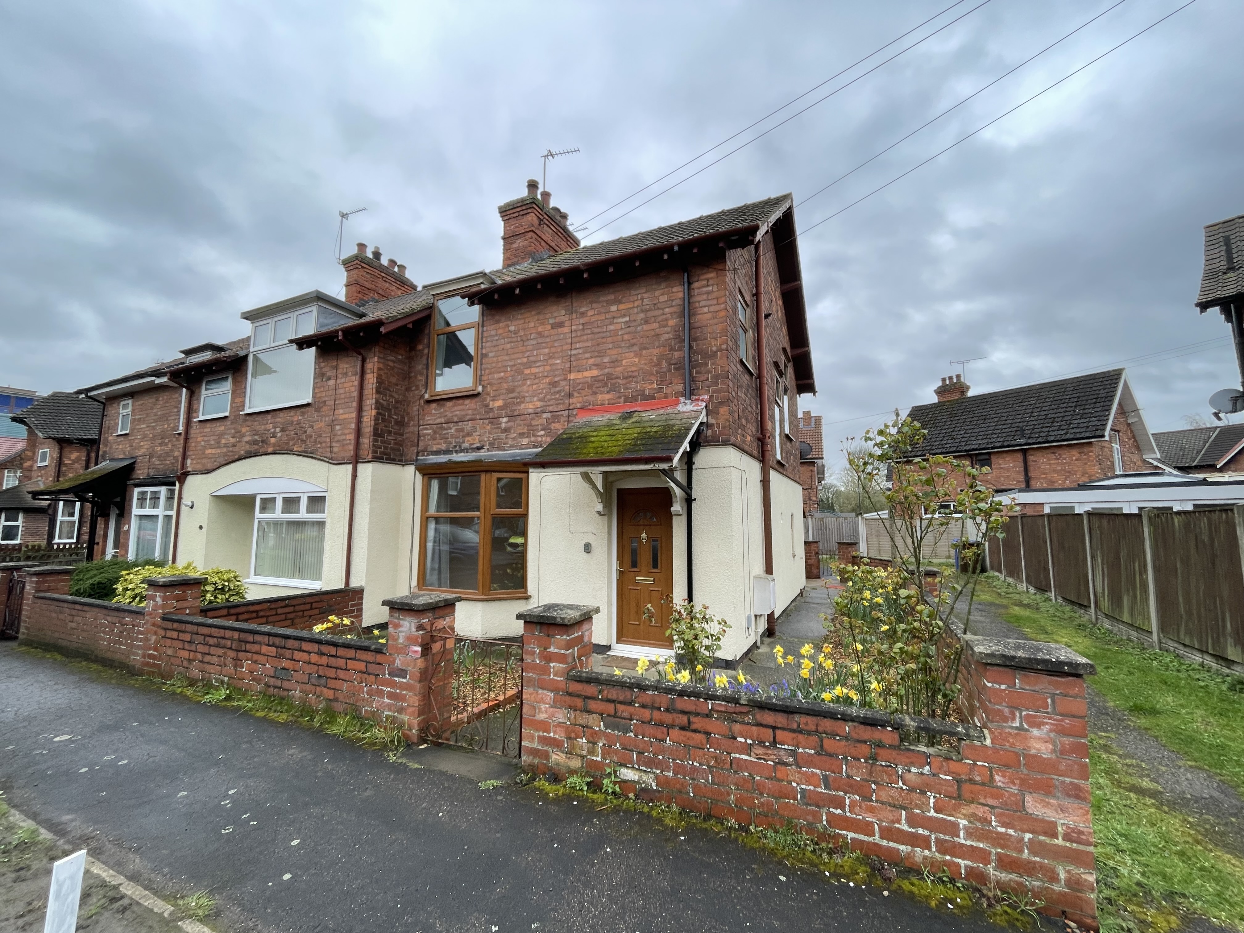  Semi-detached house For Sale