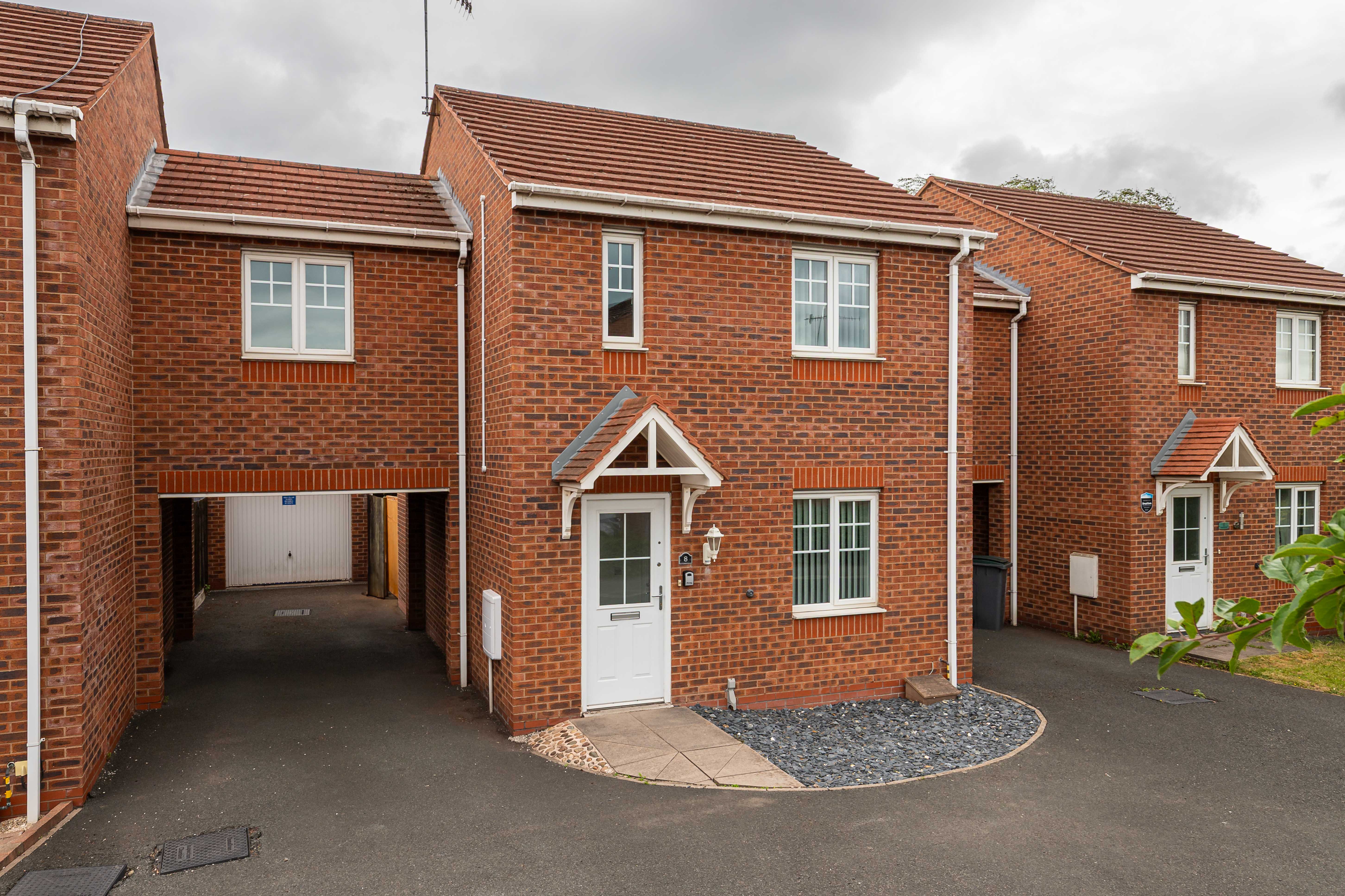  Link detached house For Sale