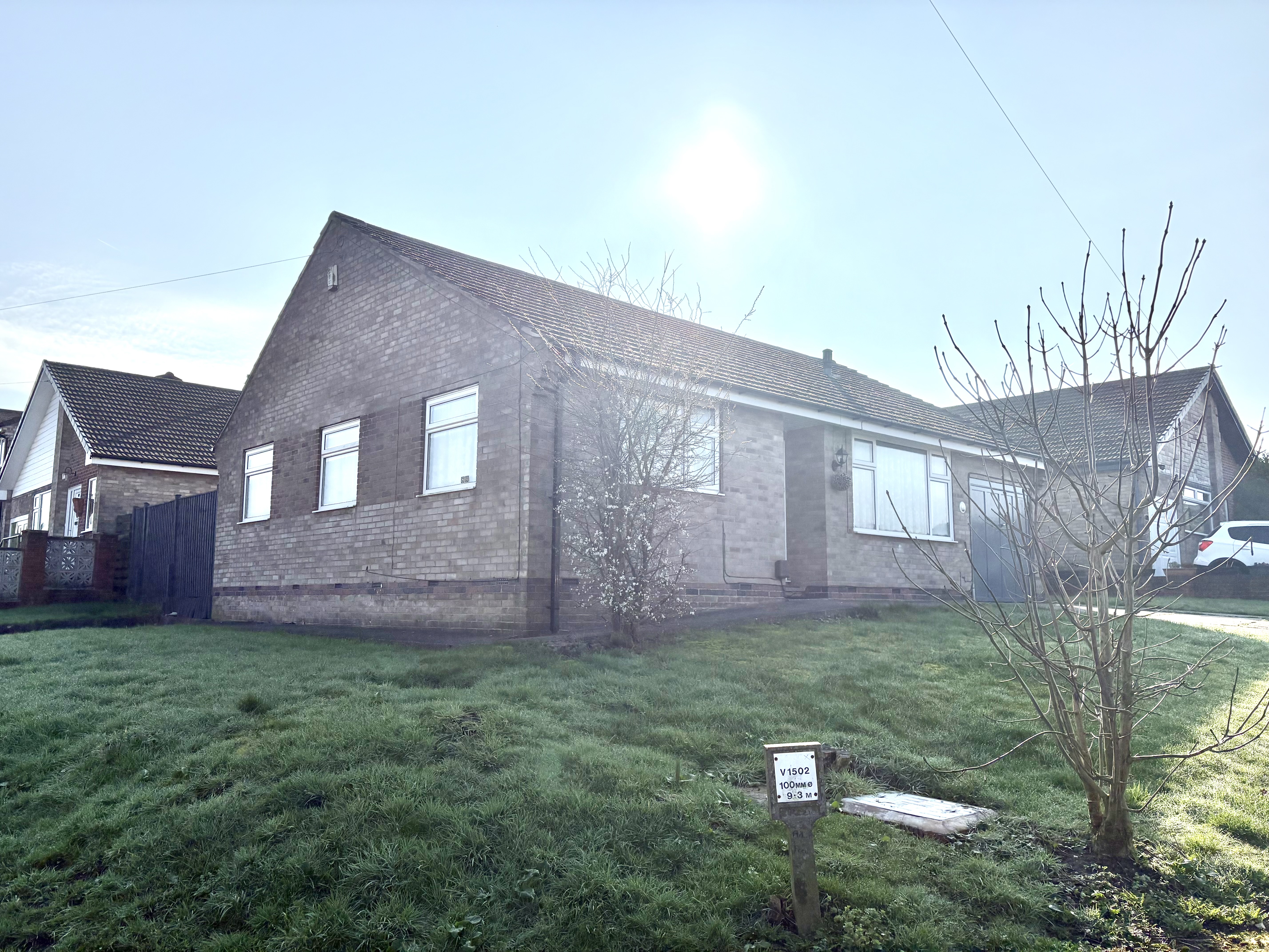  Detached bungalow For Sale