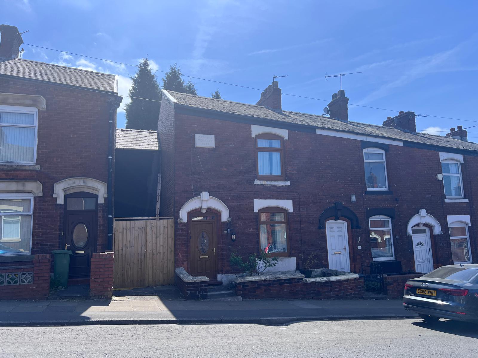  Terraced House For Sale