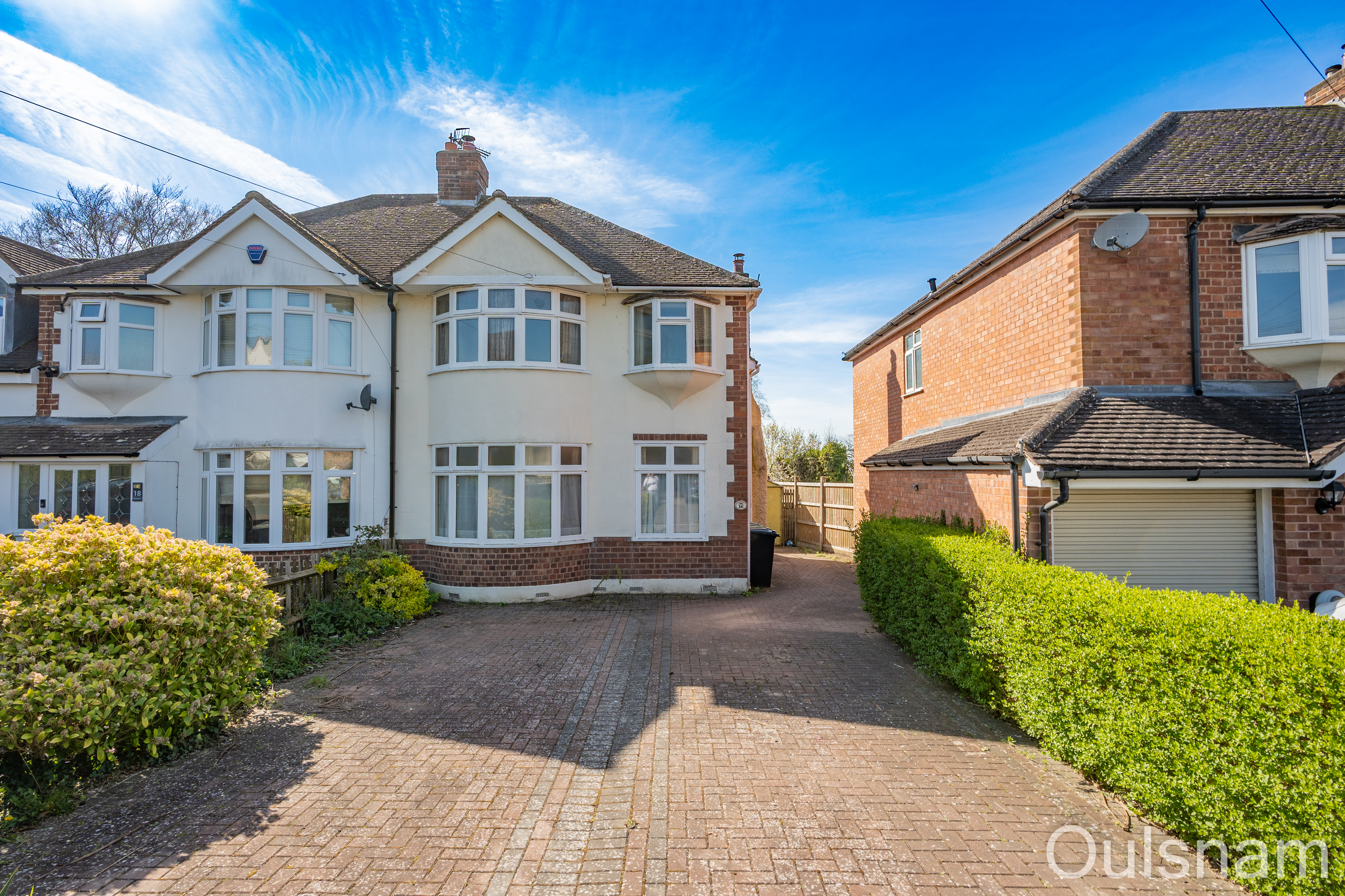 3 bedroom Semi-detached house For Sale