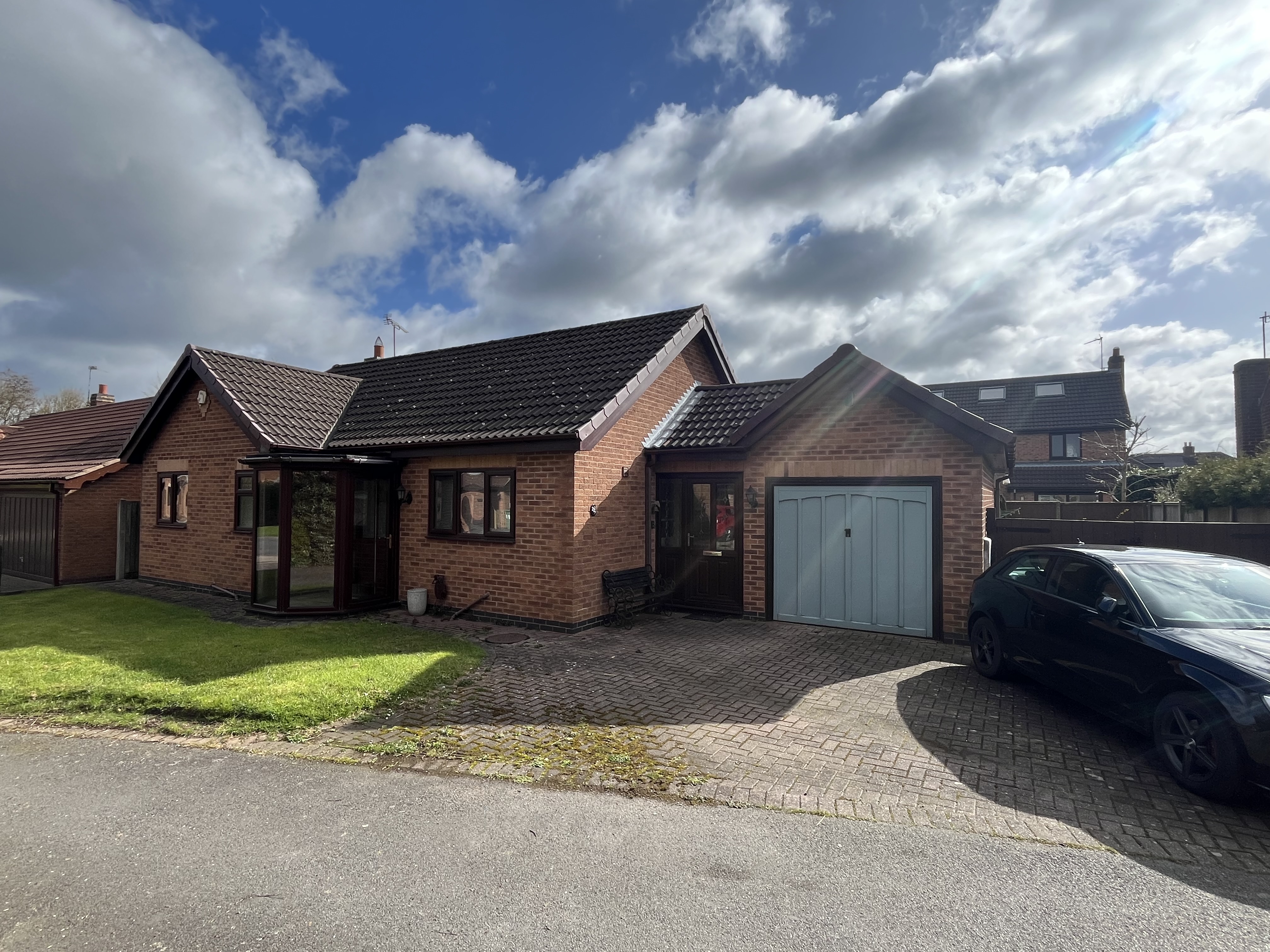  Detached bungalow For Sale