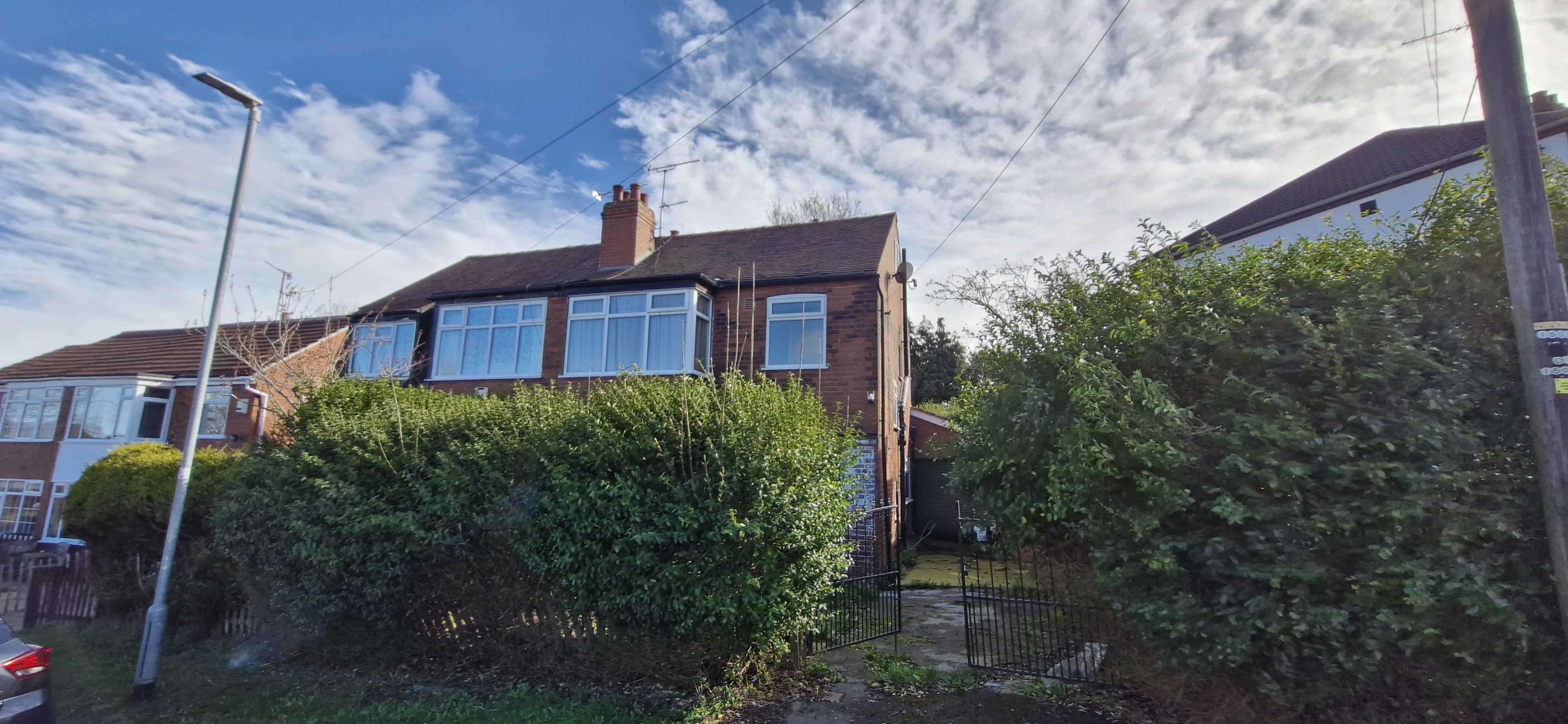  Semi-detached house For Sale