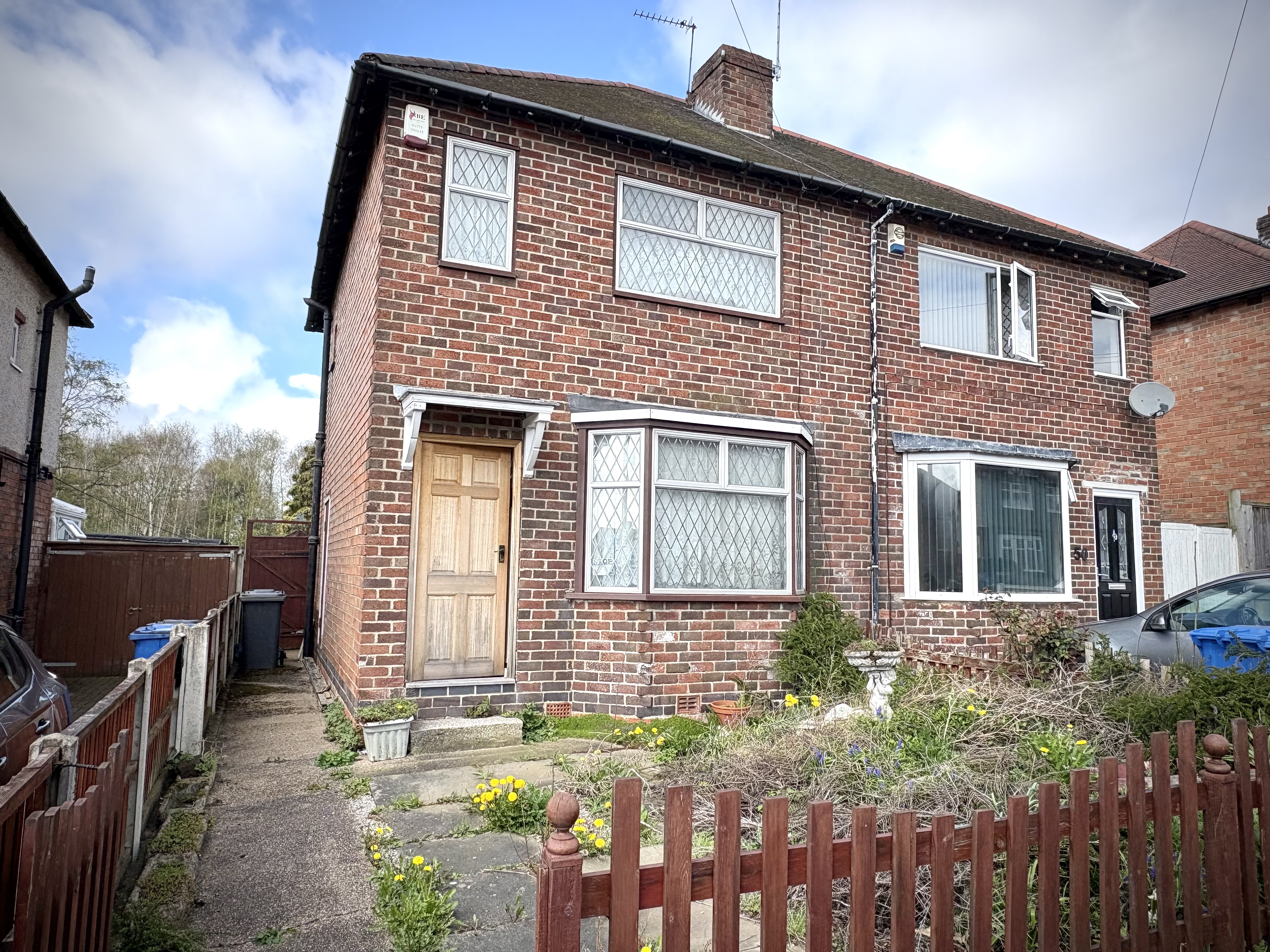 2 bedroom Semi-detached house For Sale