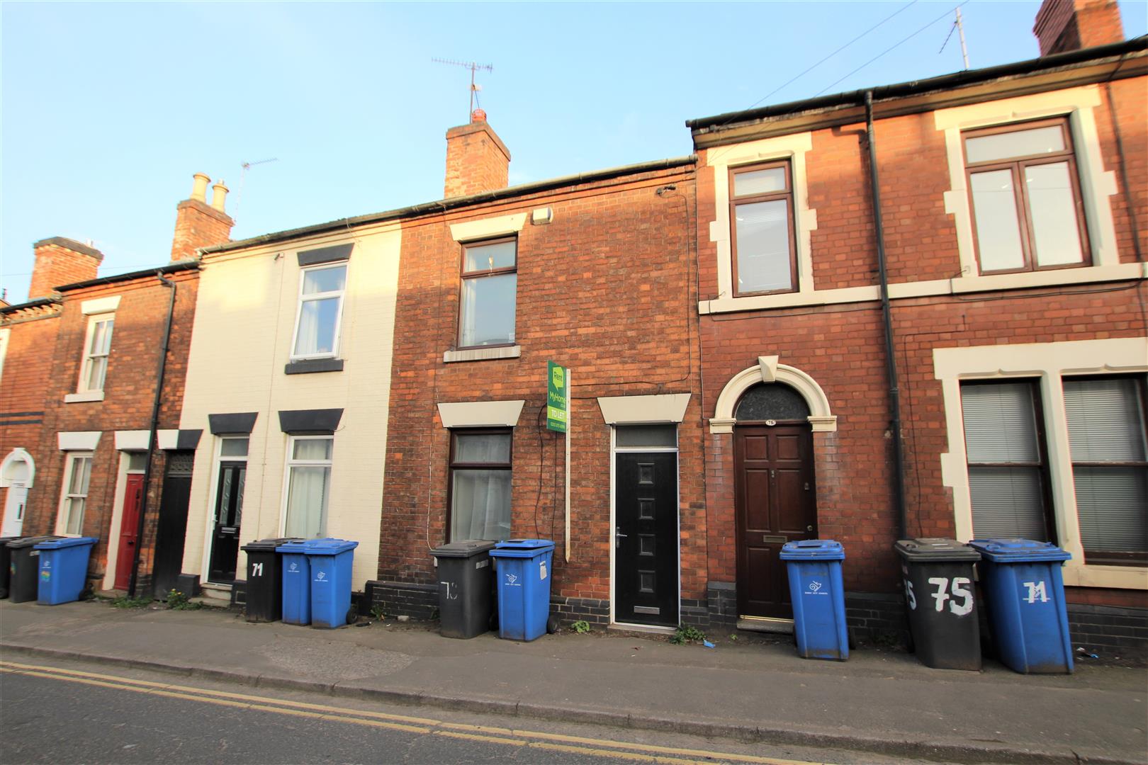  Terraced House For Sale