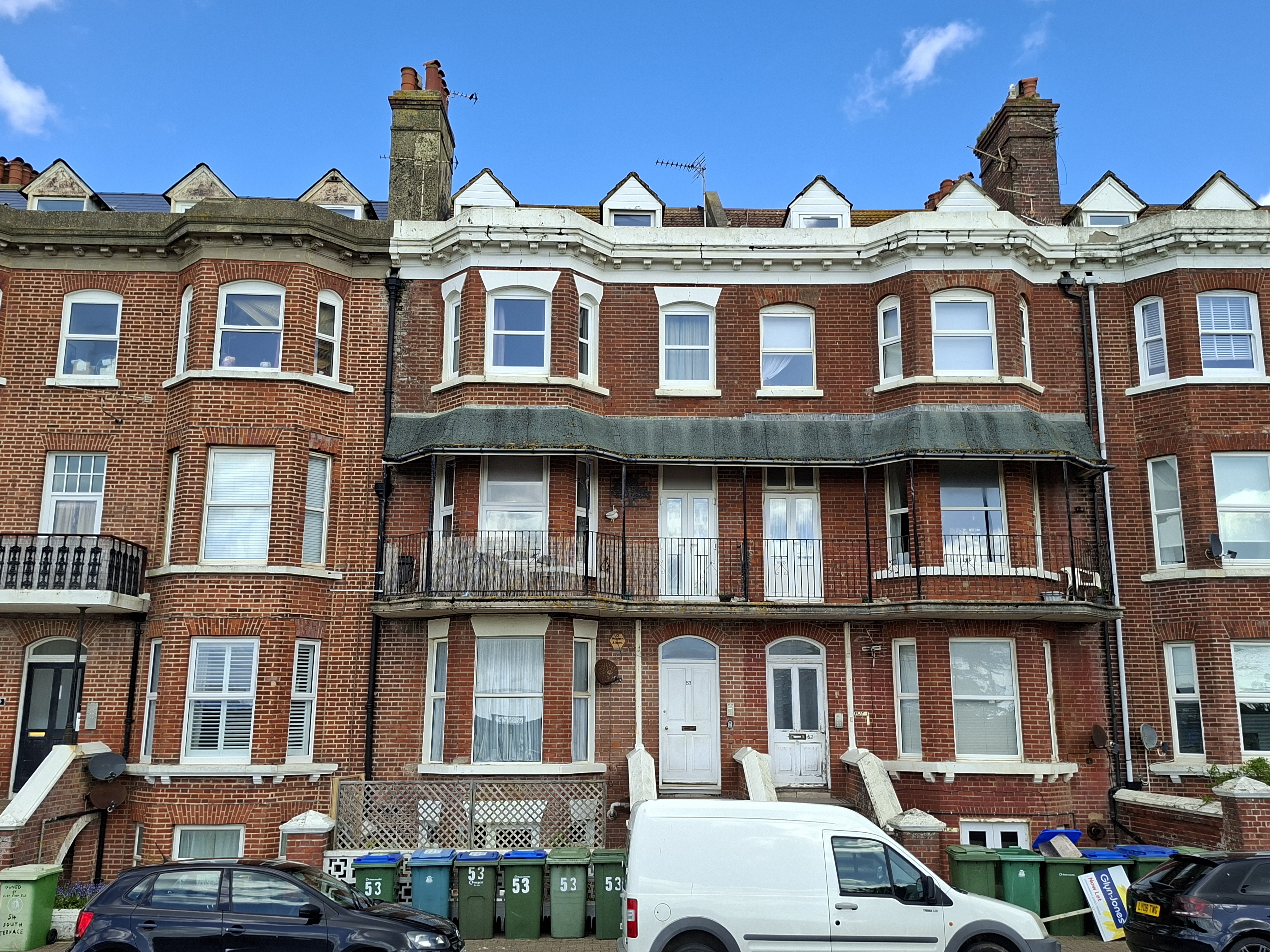 1 bedroom Flat For Sale