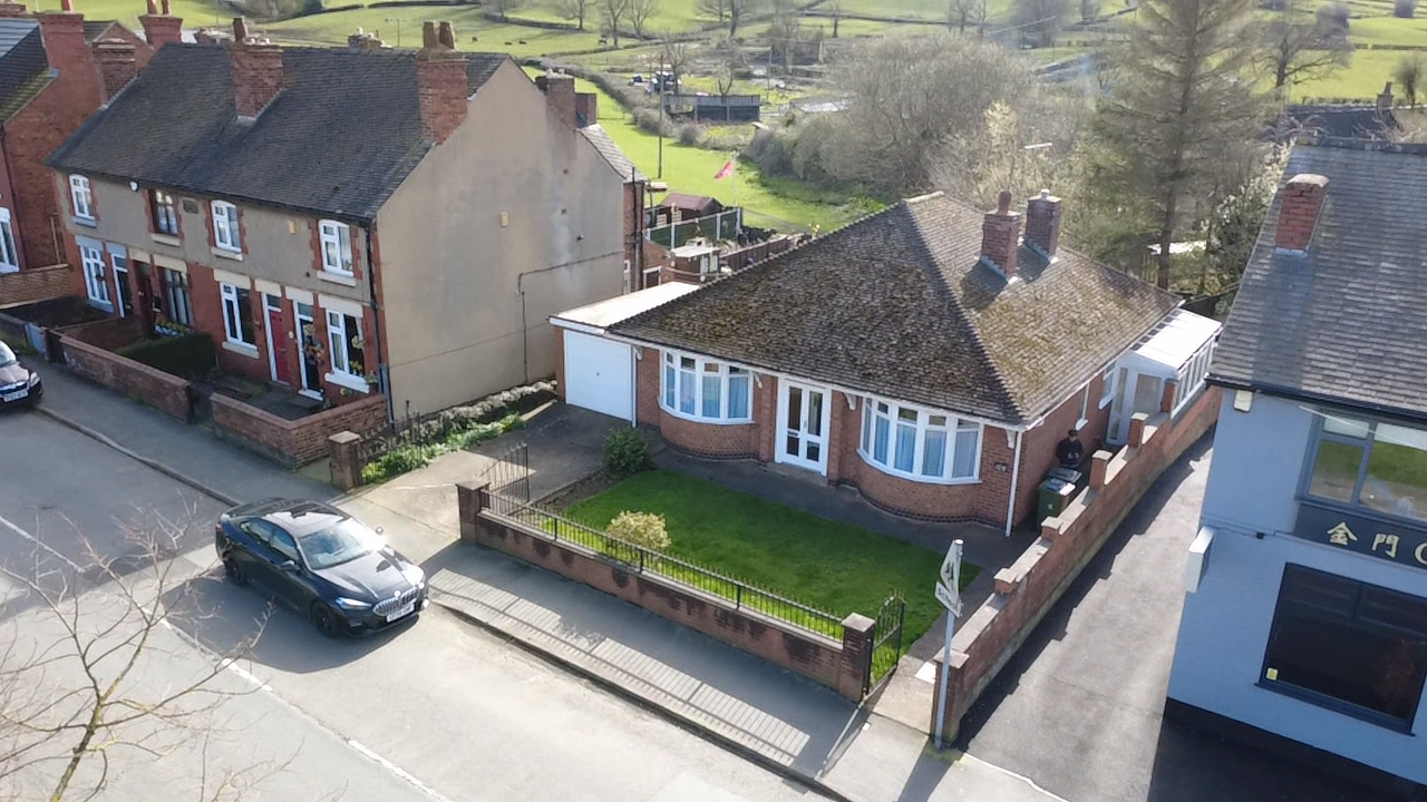 Detached bungalow For Sale