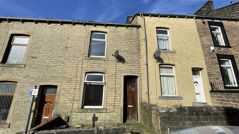  Terraced House For Sale
