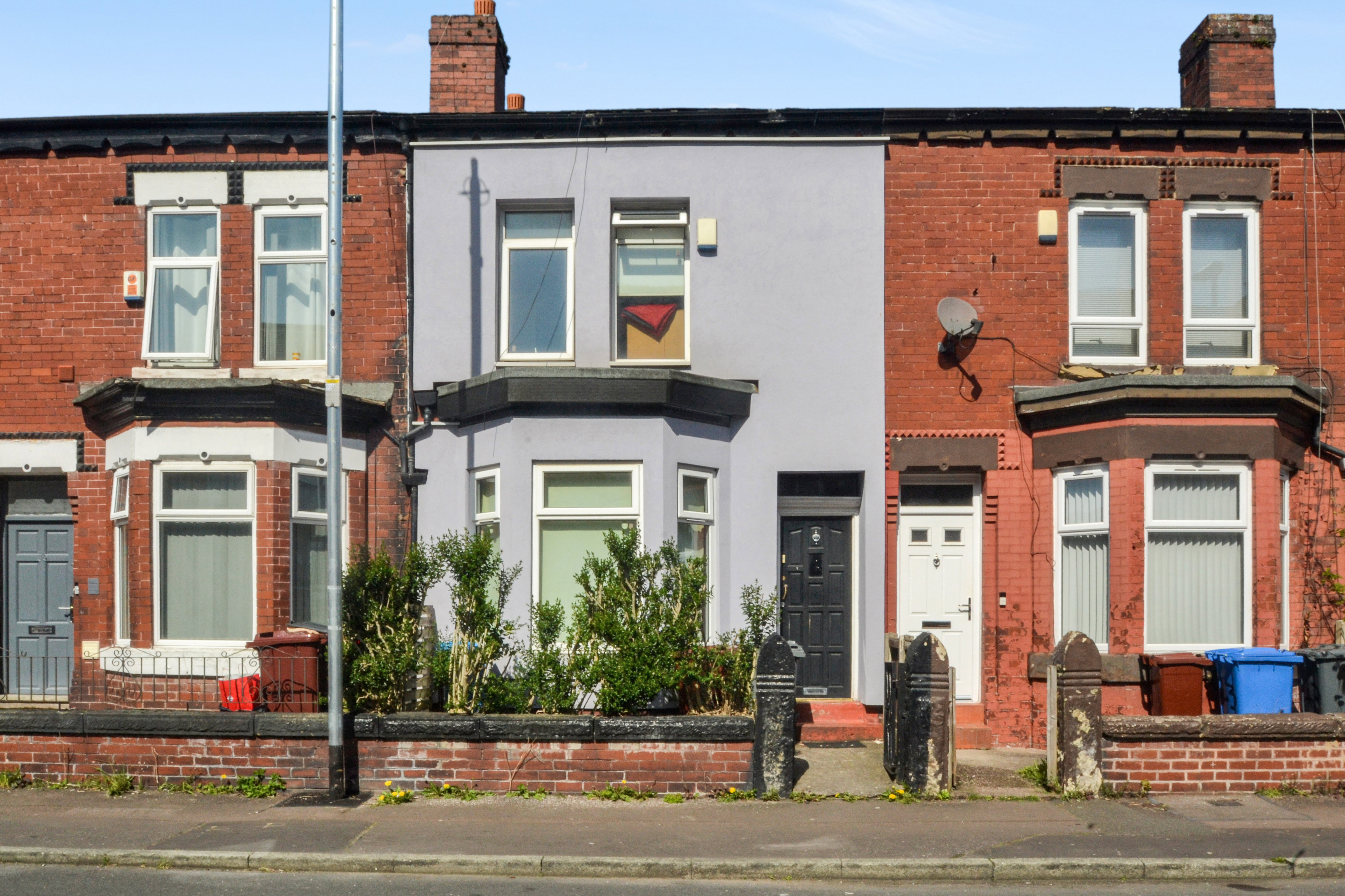  Terraced House For Sale