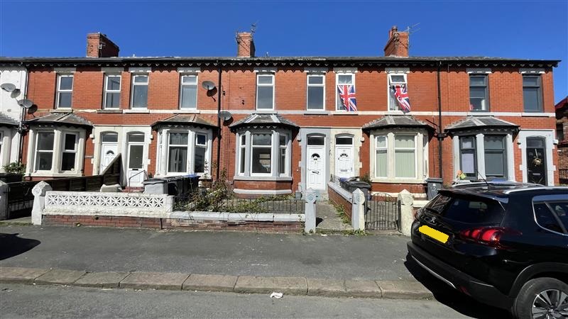  Terraced House For Sale