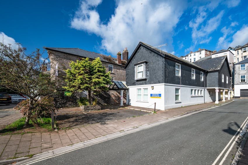 House (unspecified) For Sale