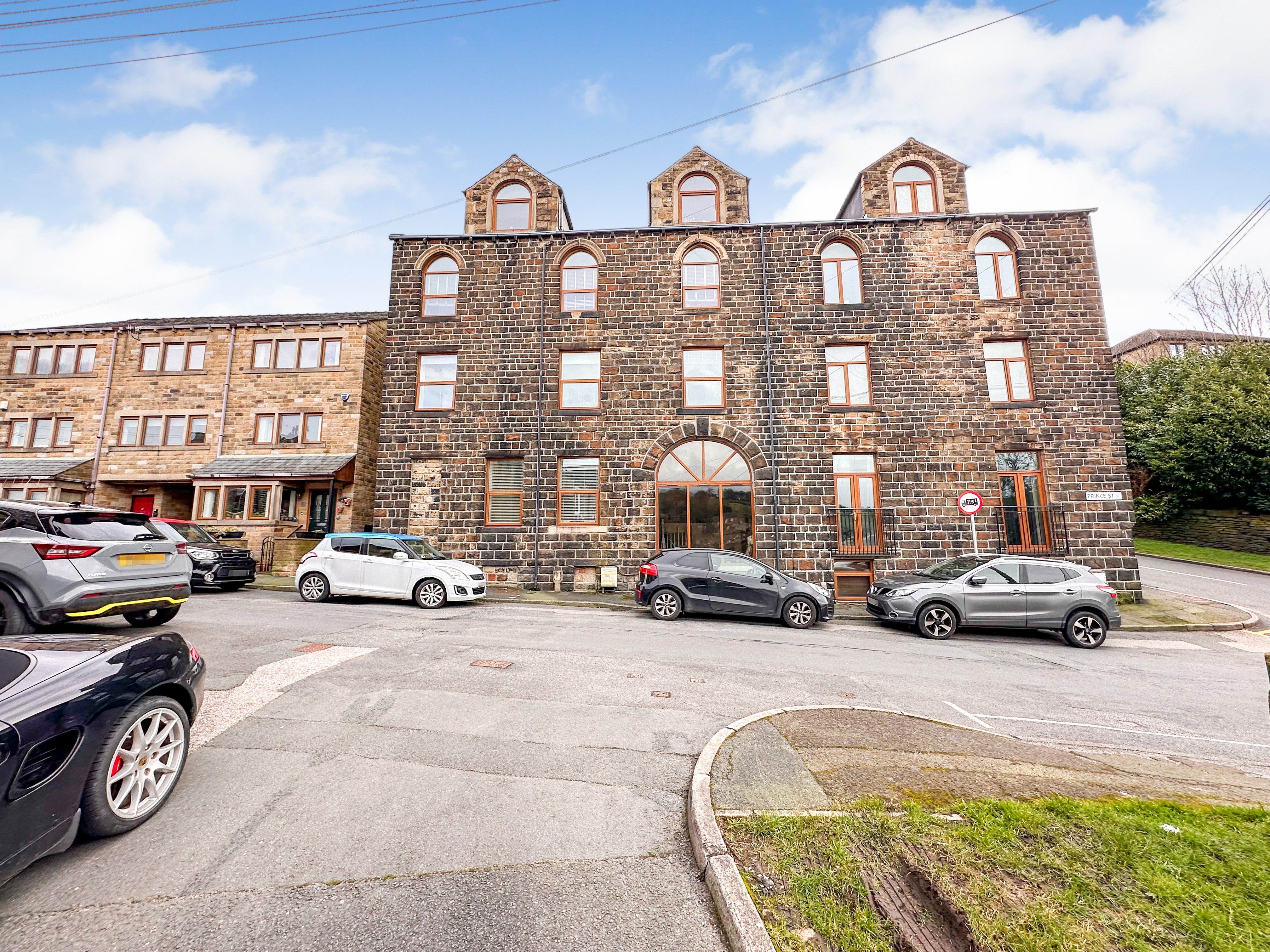  Flat For Sale