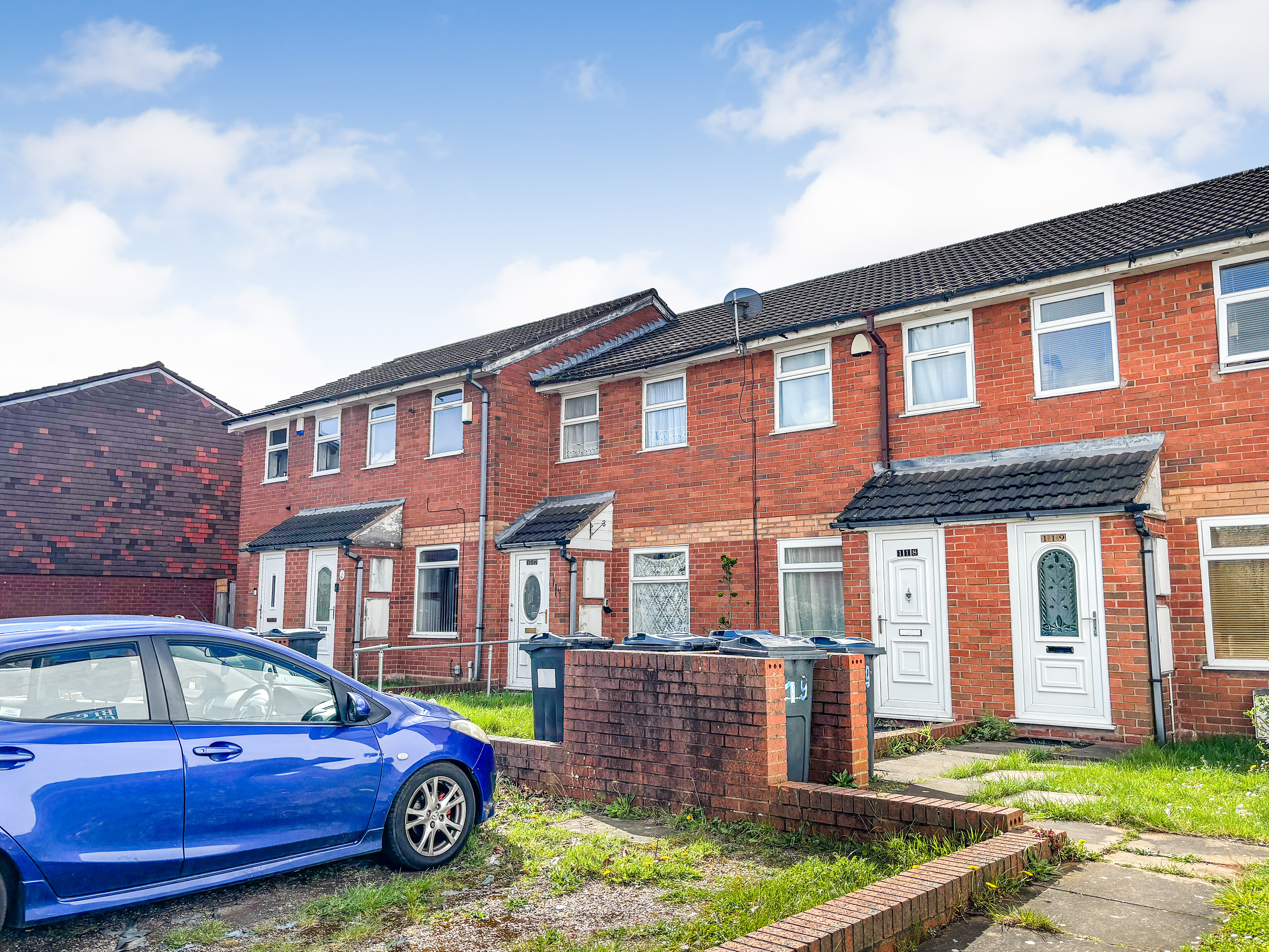  Terraced House For Sale