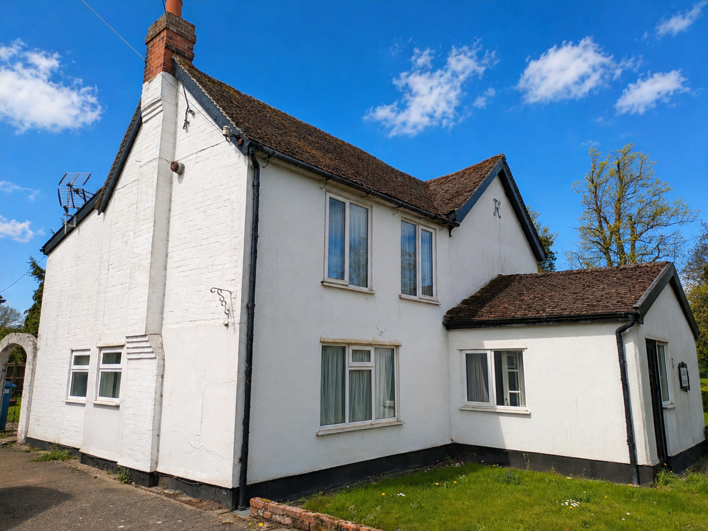 3 bedroom Detached house For Sale
