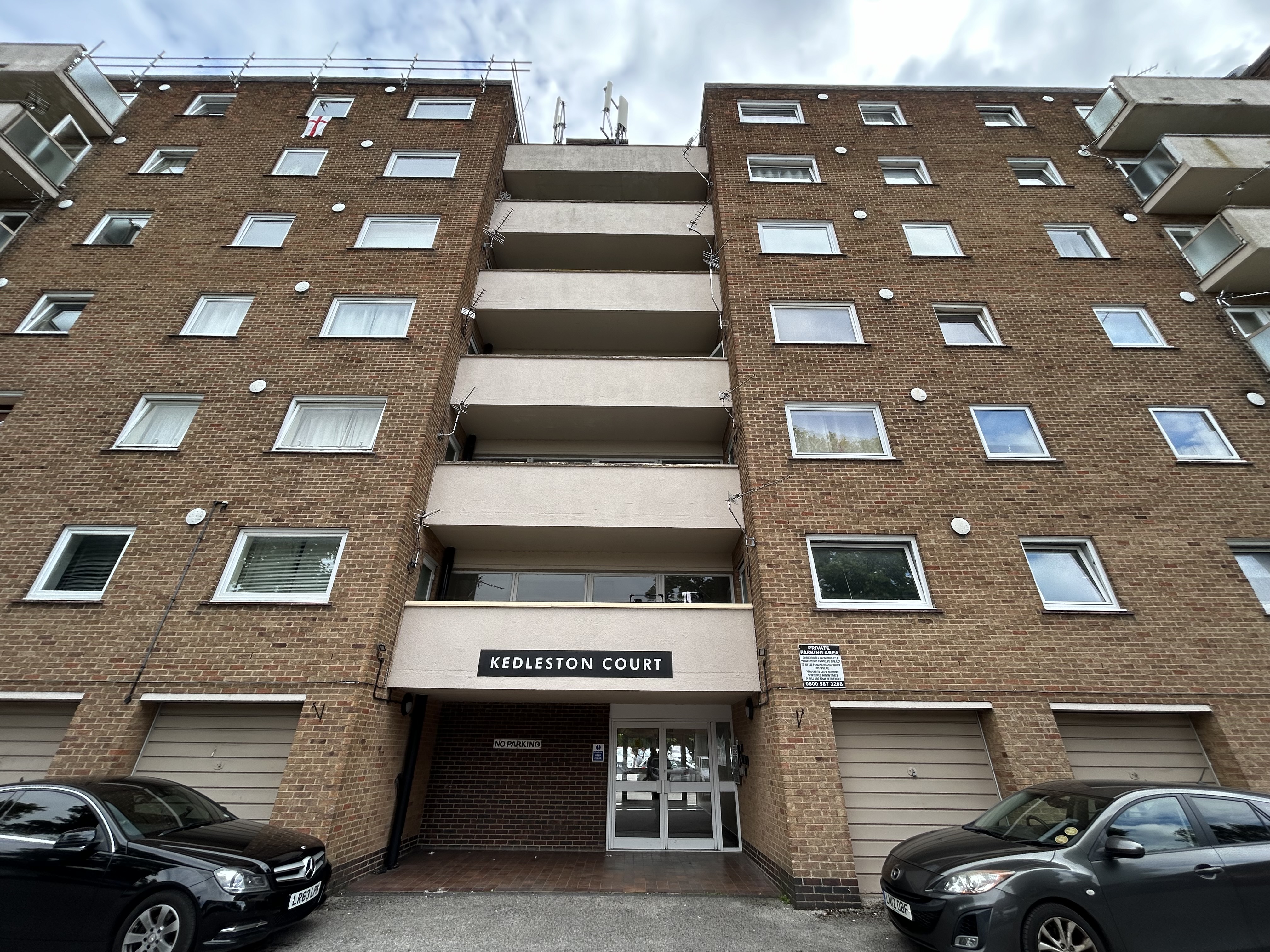 1 bedroom Flat For Sale