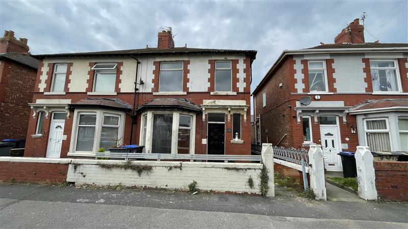  Terraced House For Sale