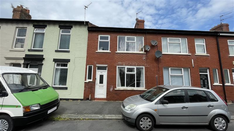  Terraced House For Sale