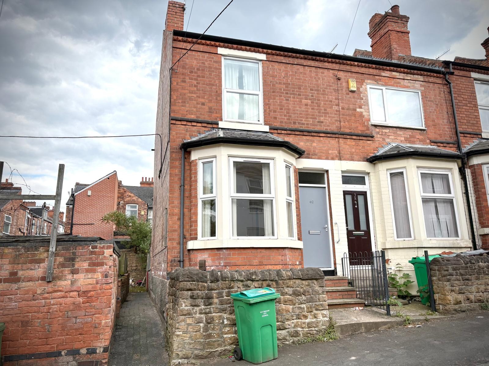 3 bedroom End of terrace house For Sale
