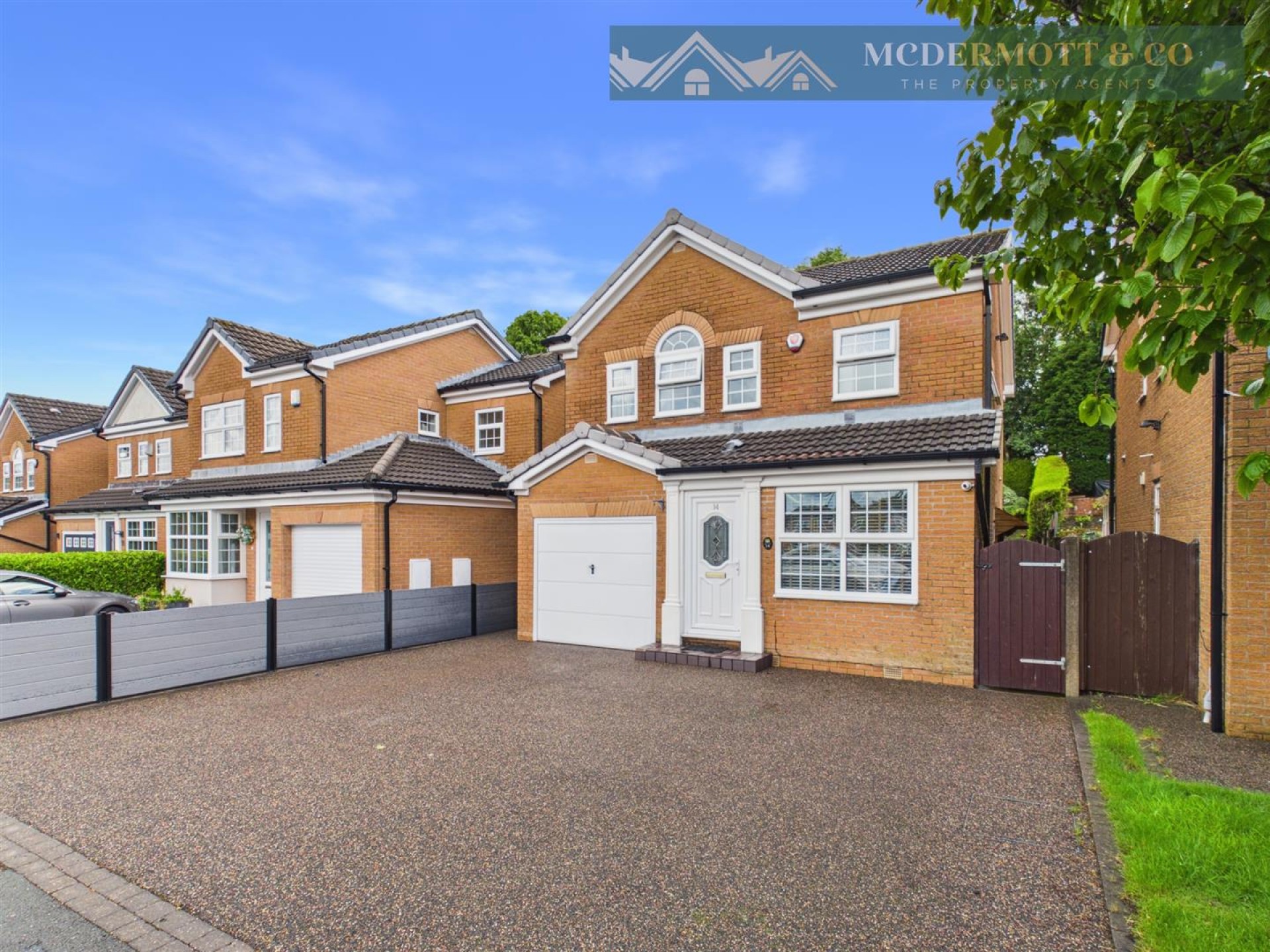 3 bedroom Detached house For Sale