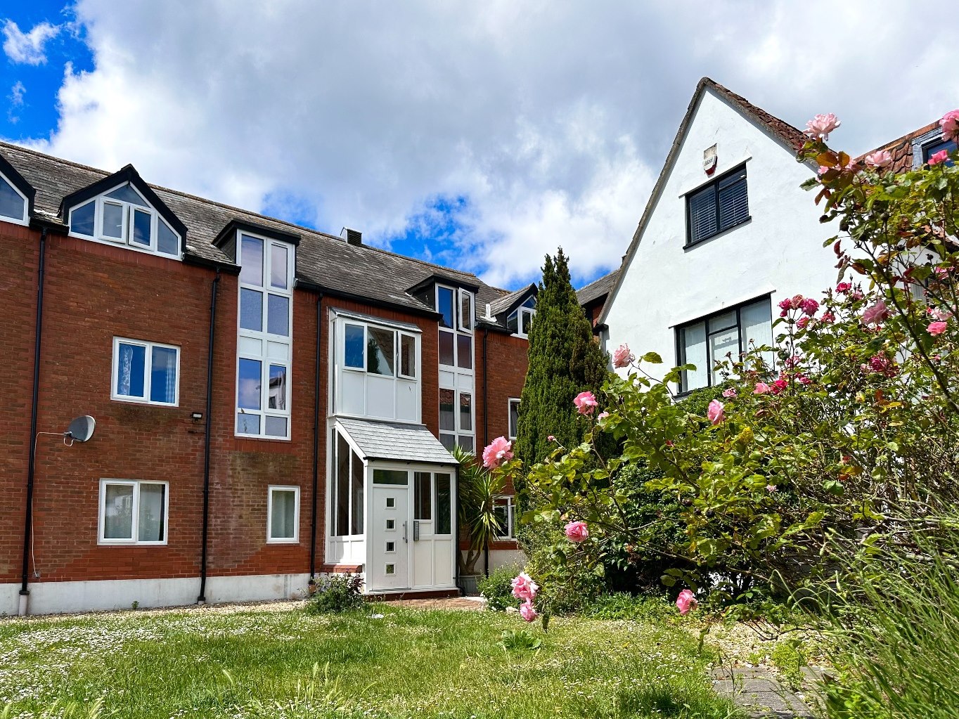 1 bedroom Apartment Let