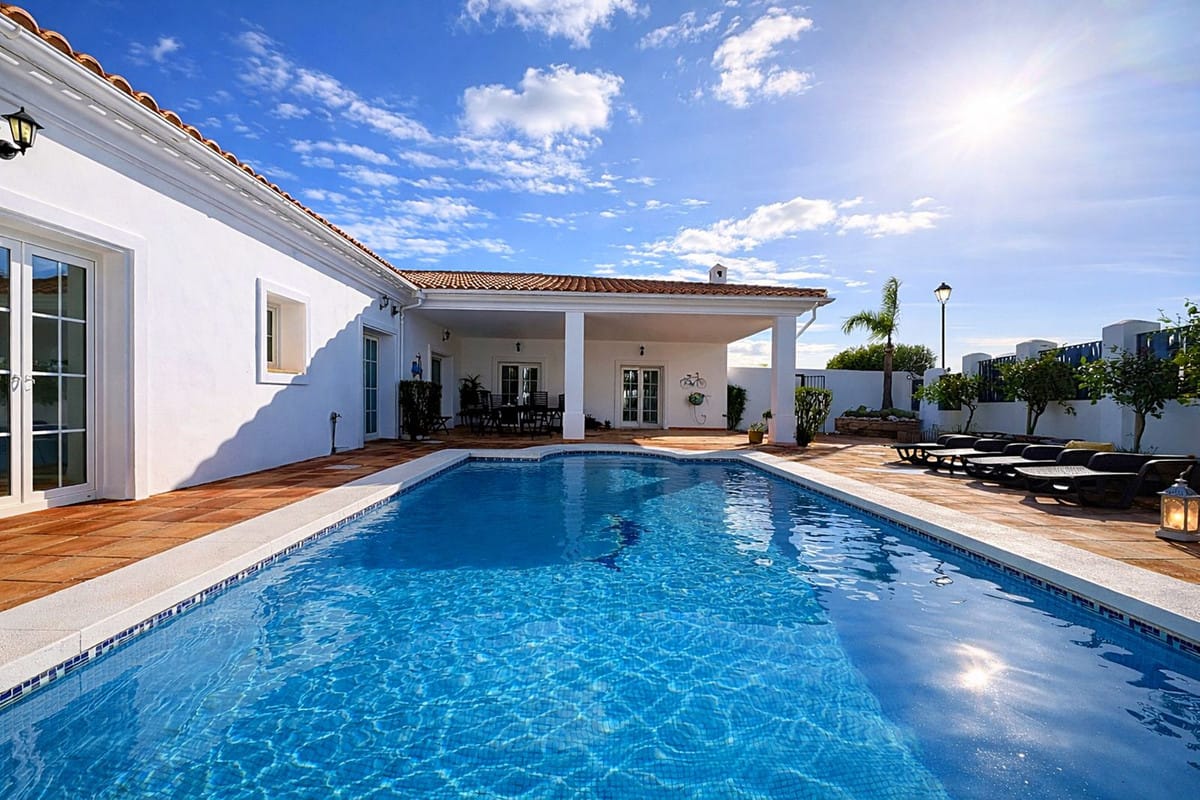 7 bedroom Villa For Sale