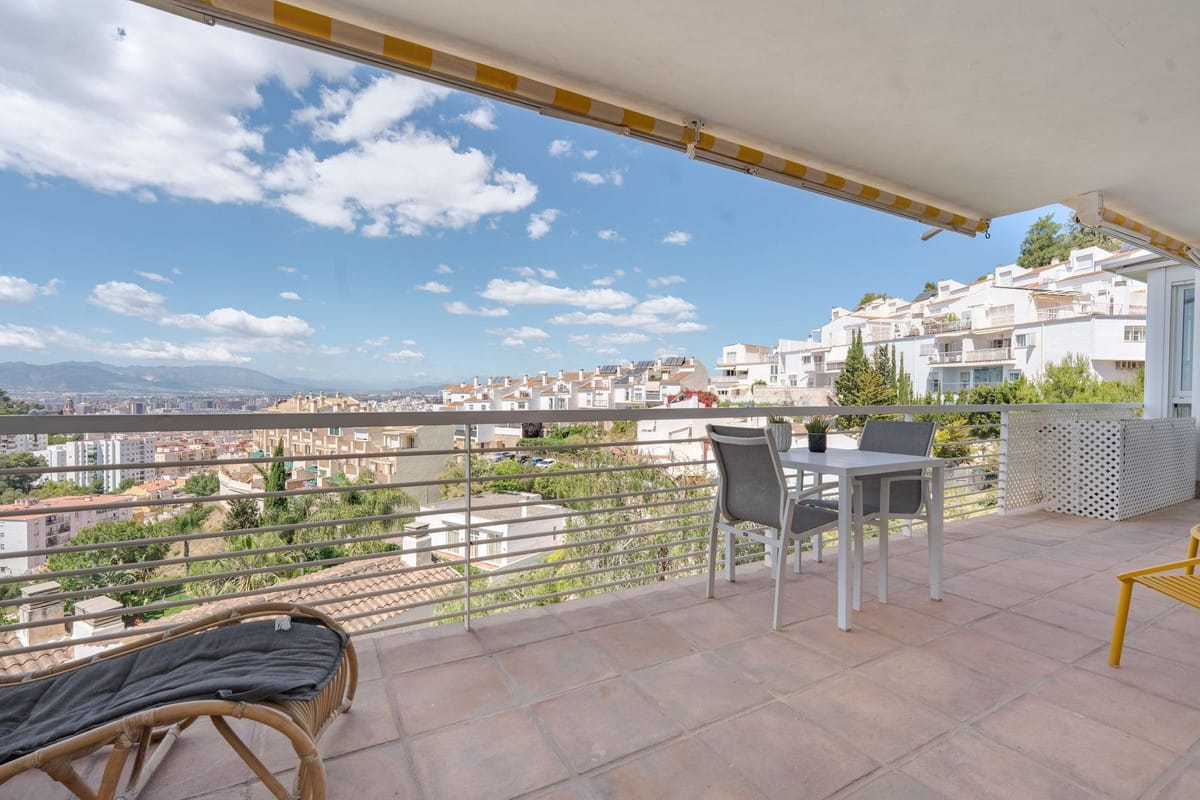 6 bedroom Villa For Sale