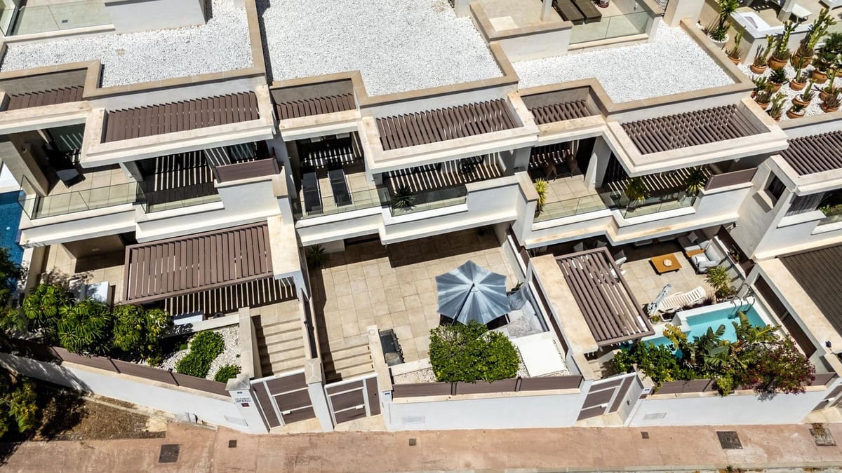 4 bedroom Villa For Sale