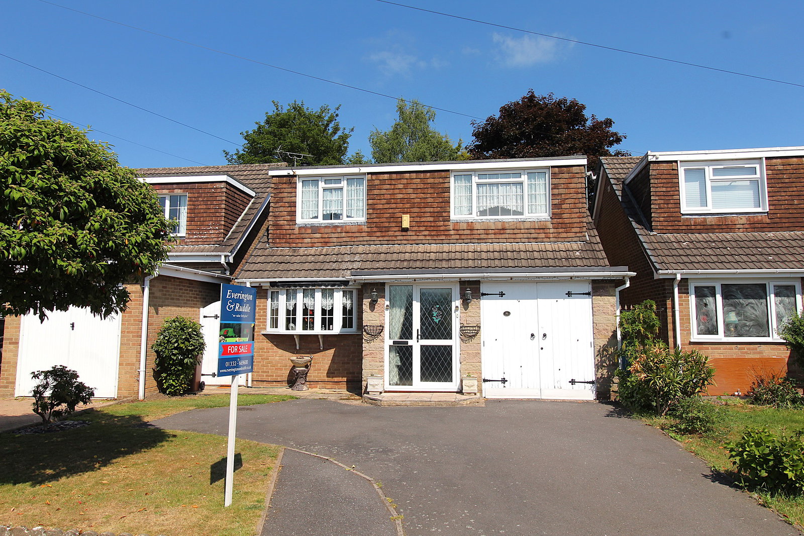 3 bedroom Detached house Under Offer