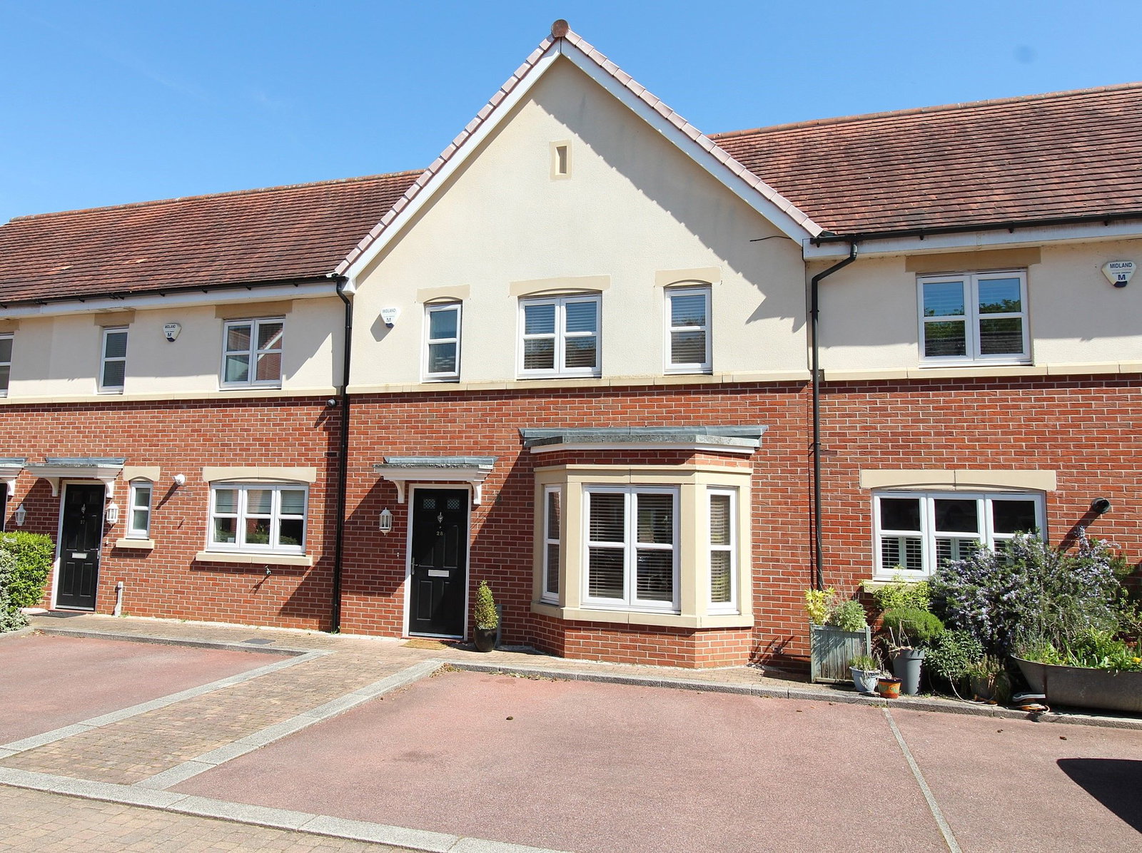 3 bedroom Mews house For Sale