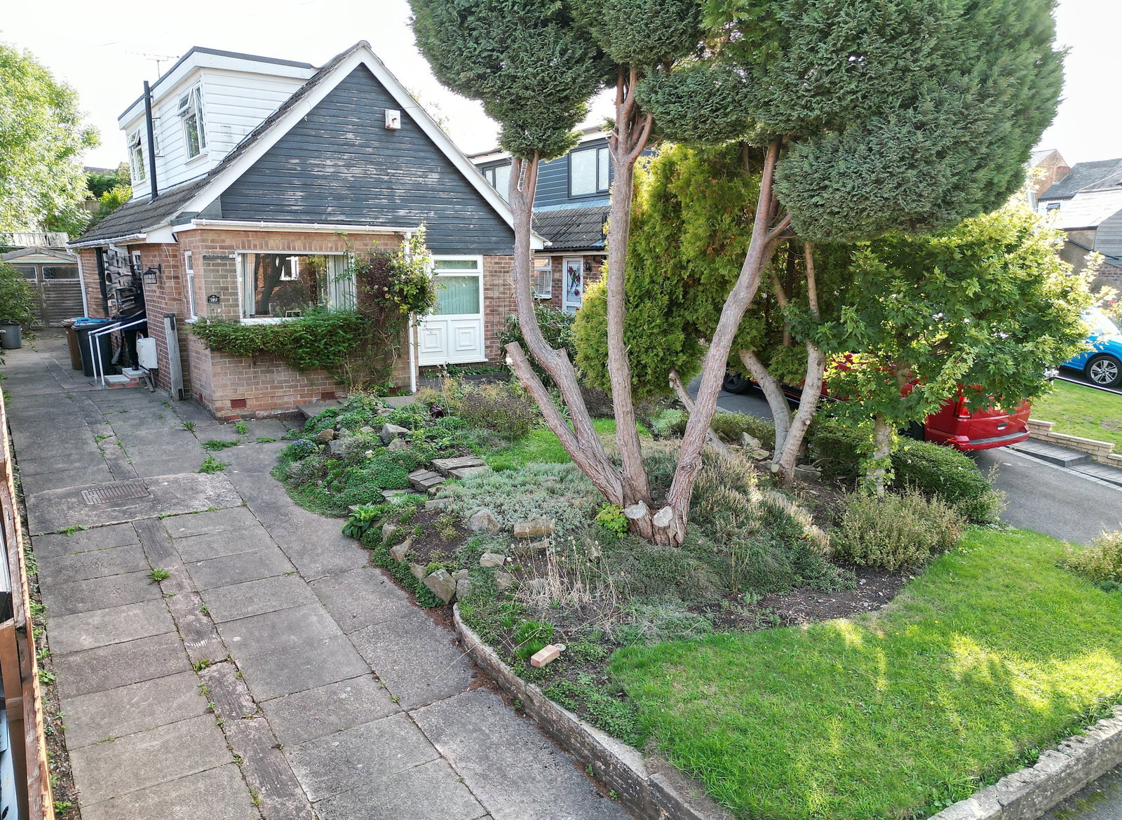 4 bedroom Detached bungalow For Sale