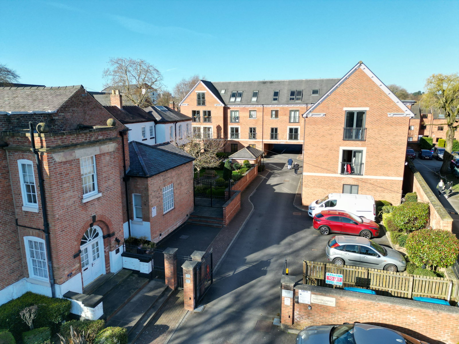2 bedroom Apartment Under Offer