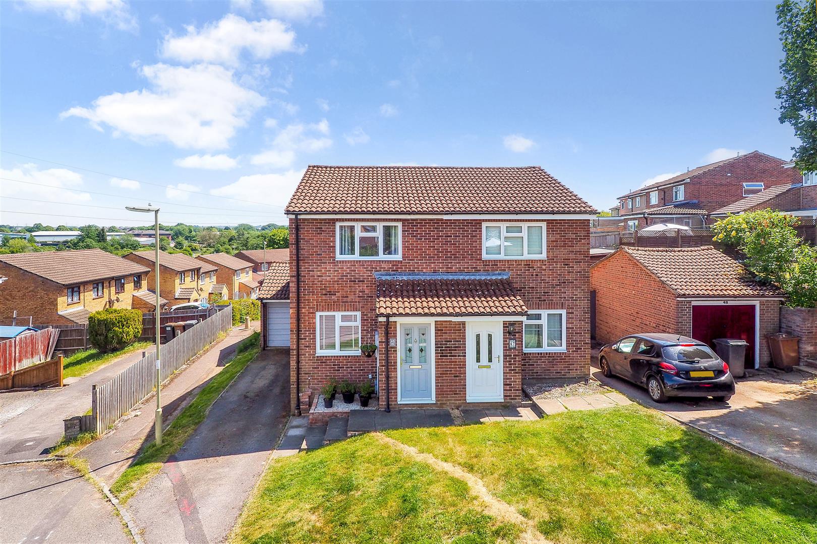 2 bedroom Semi-detached house For Sale