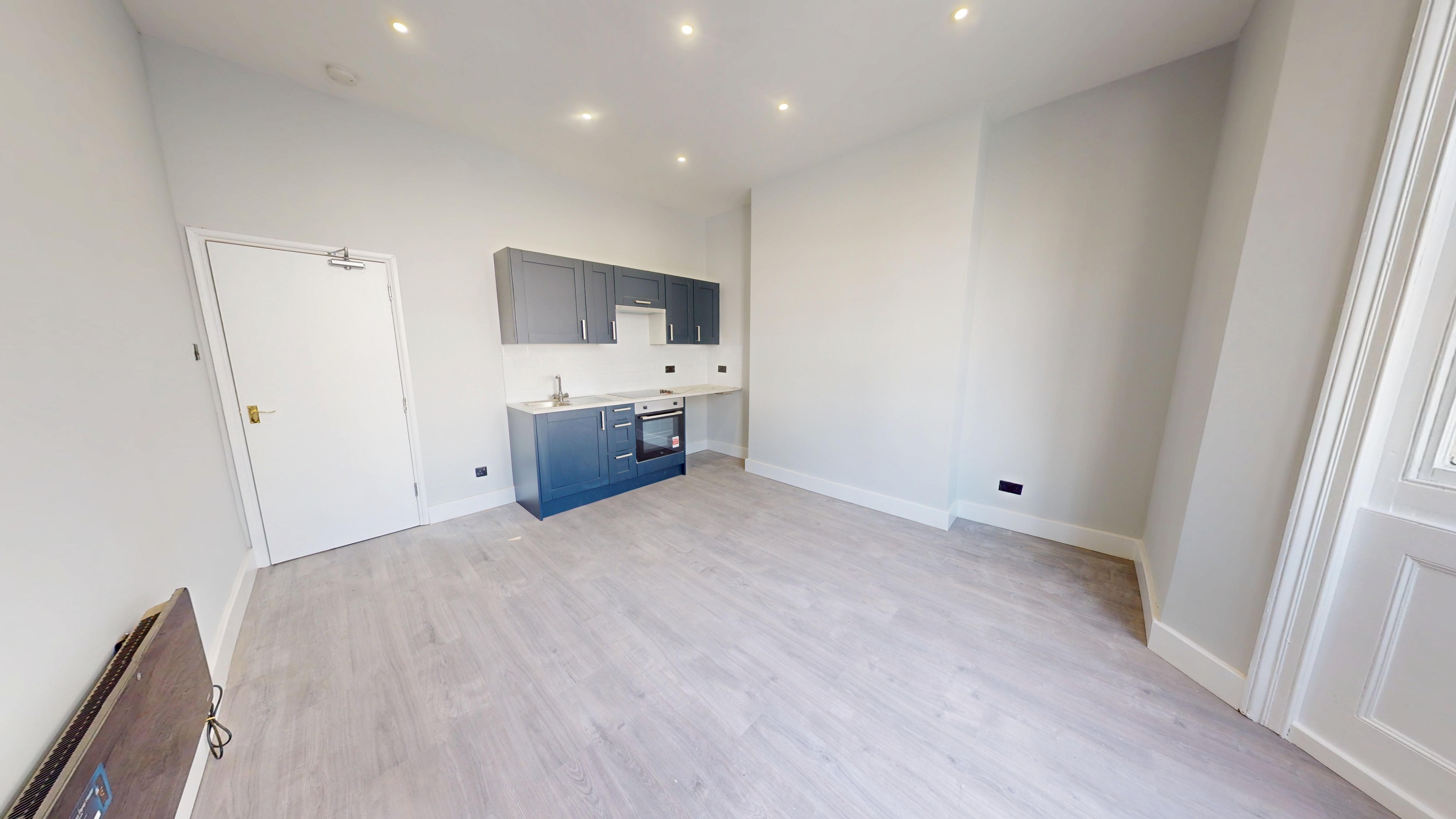 2 bedroom Flat To Let