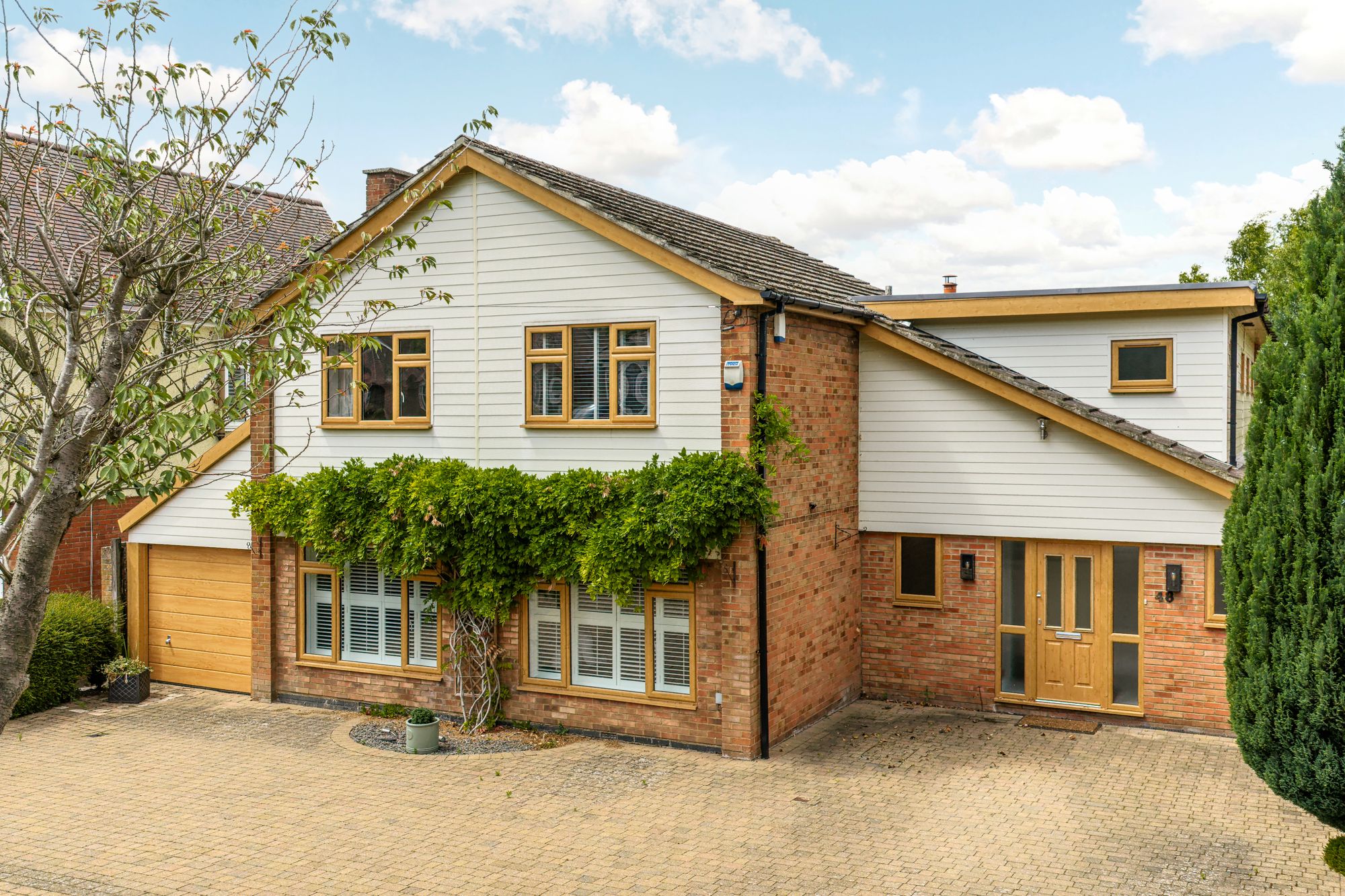 6 bedroom Detached house For Sale
