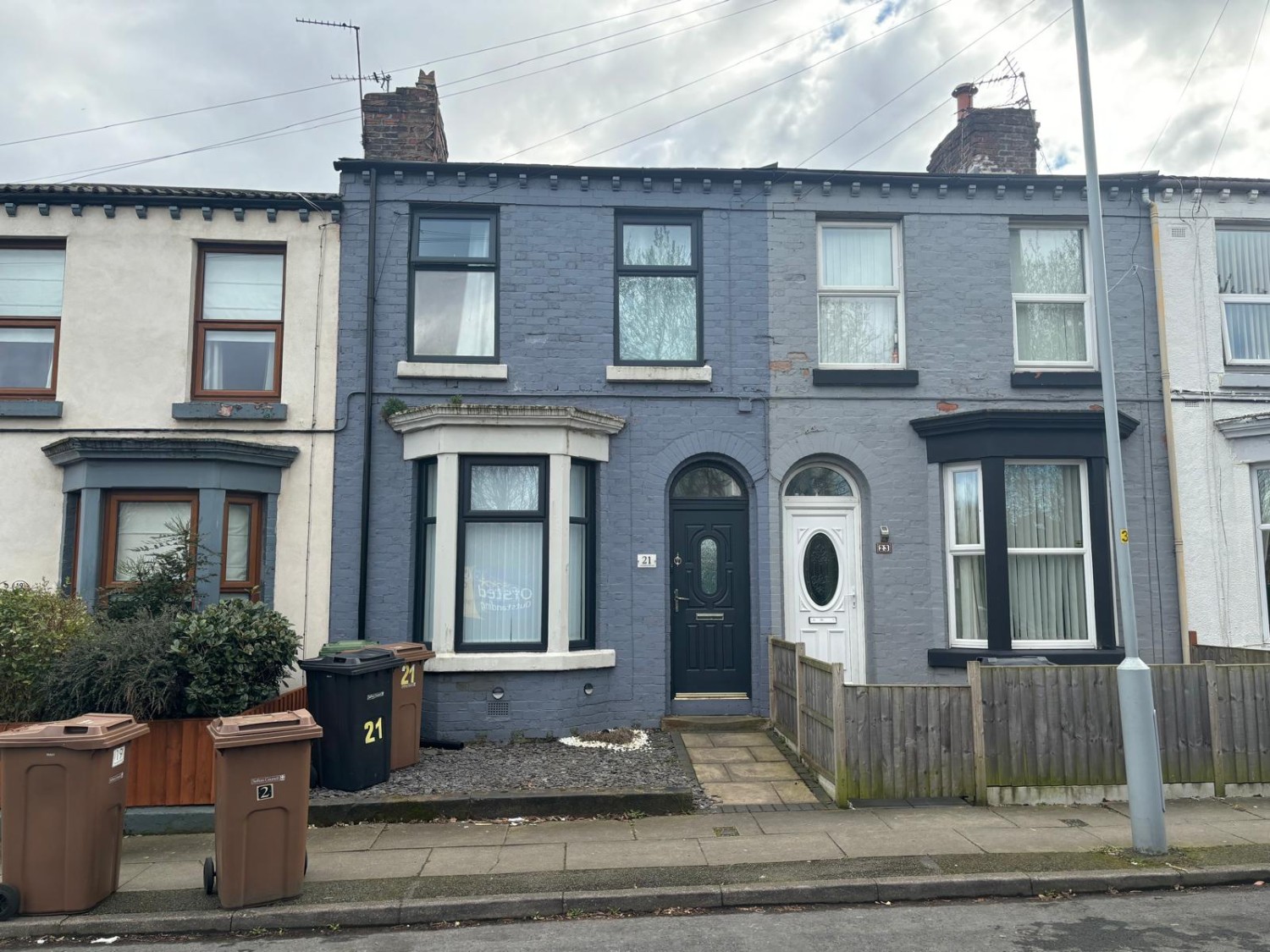 3 bedroom Terraced House For Sale