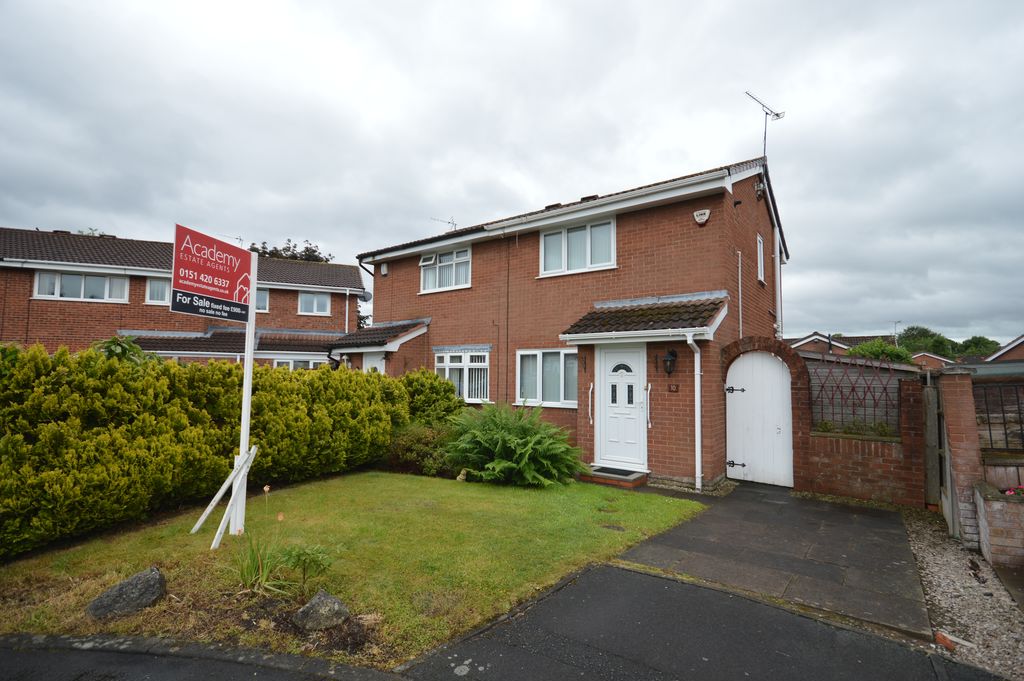 2 bedroom Semi-detached house For Sale
