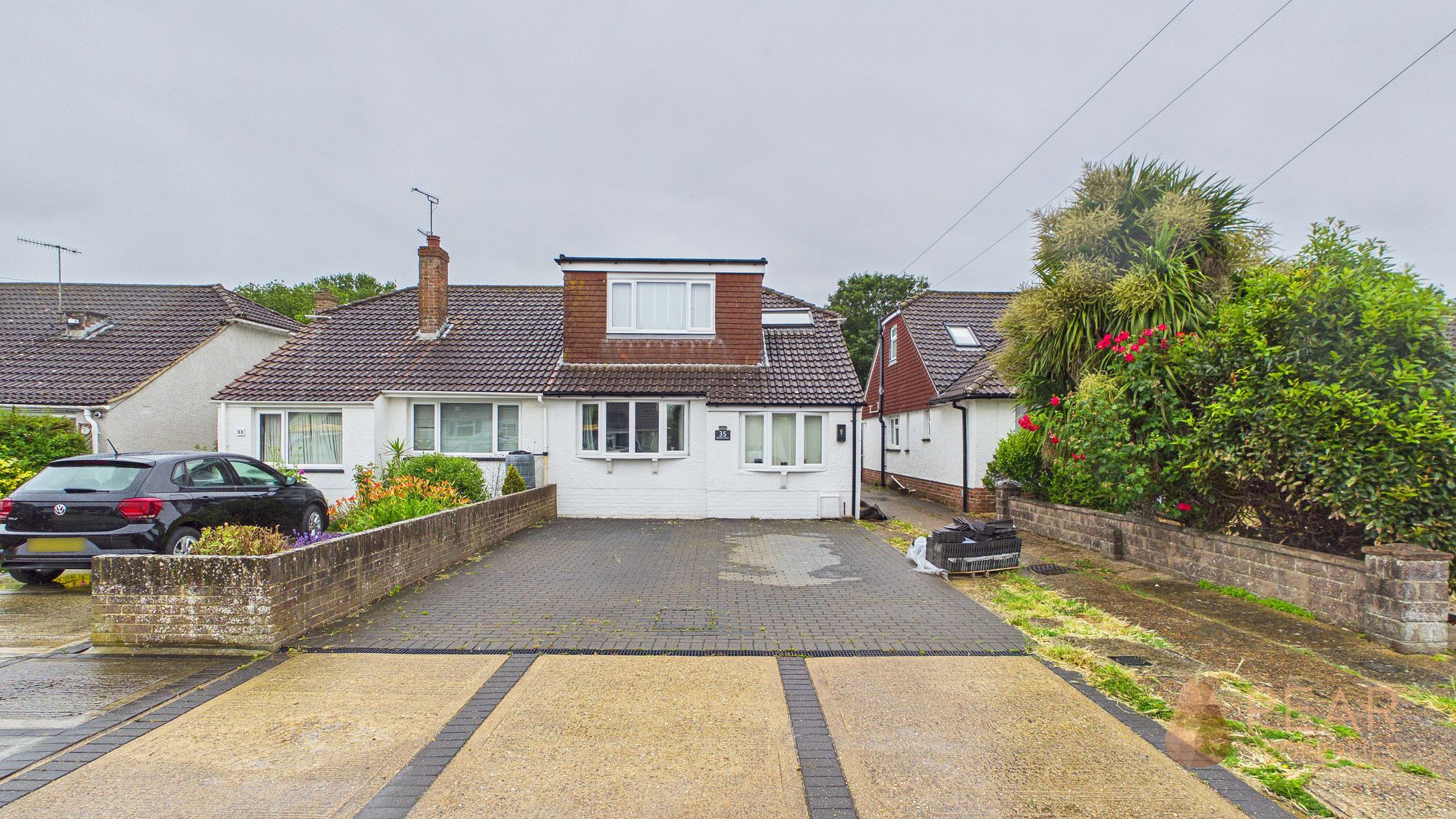 4 bedroom Detached bungalow For Sale