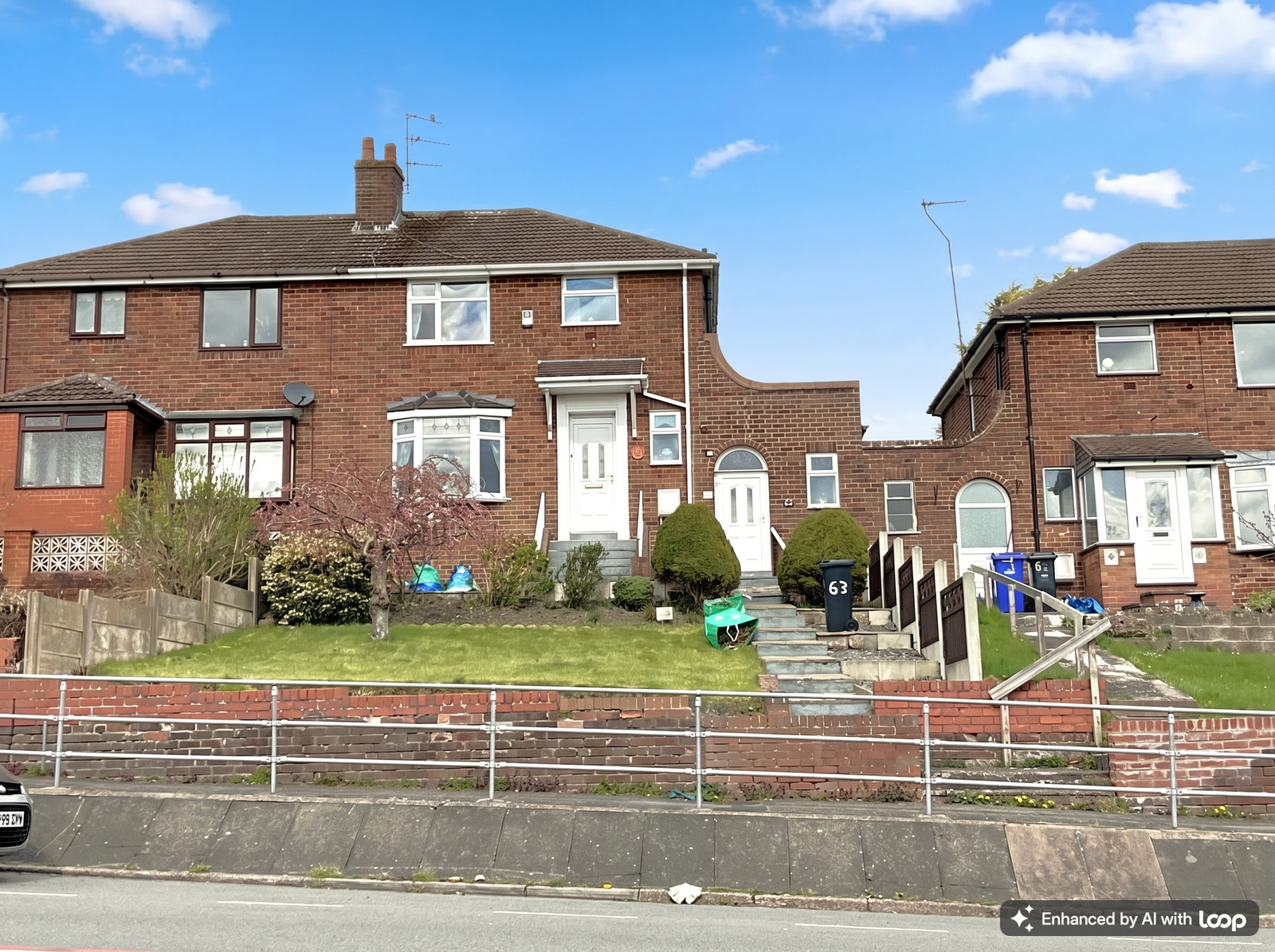 3 bedroom Semi-detached house For Sale