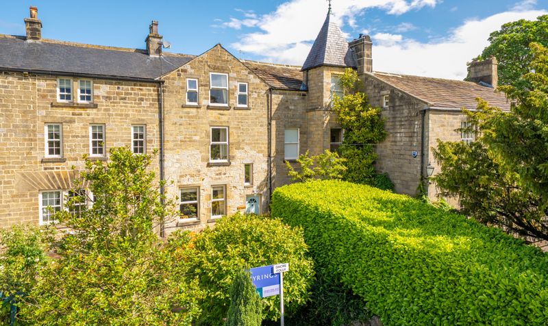 3 bedroom Property For Sale