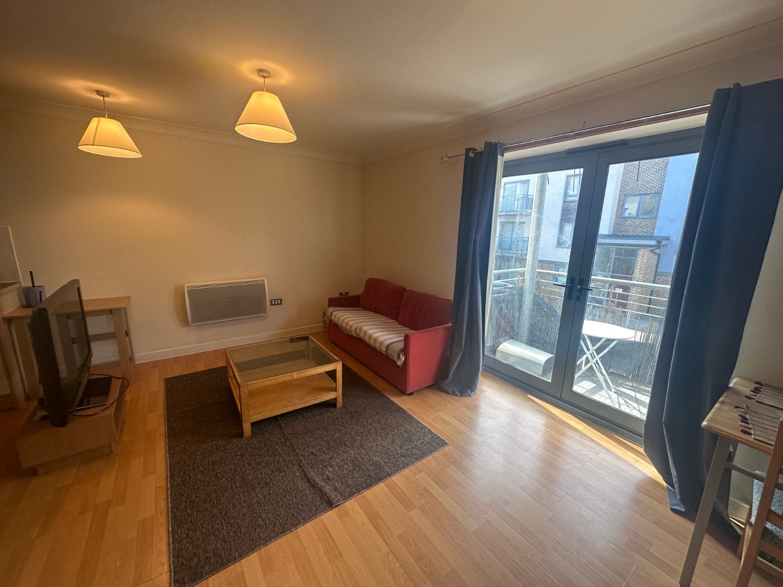 1 bedroom Flat To Let
