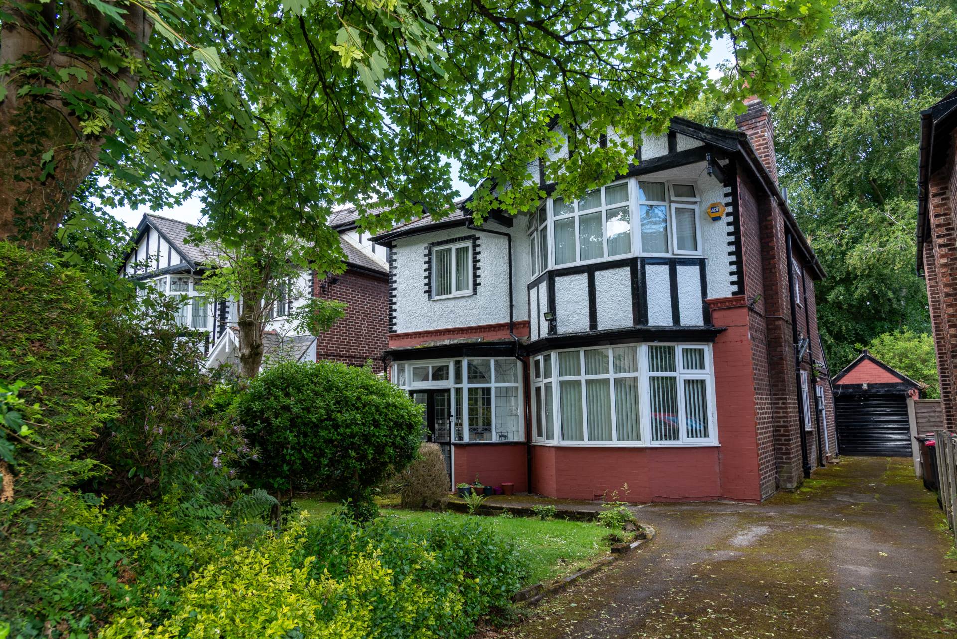 4 bedroom  To Let