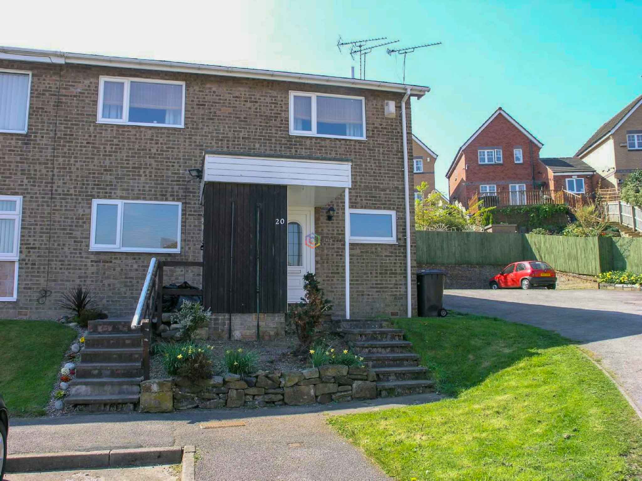 2 bedroom Flat To Let